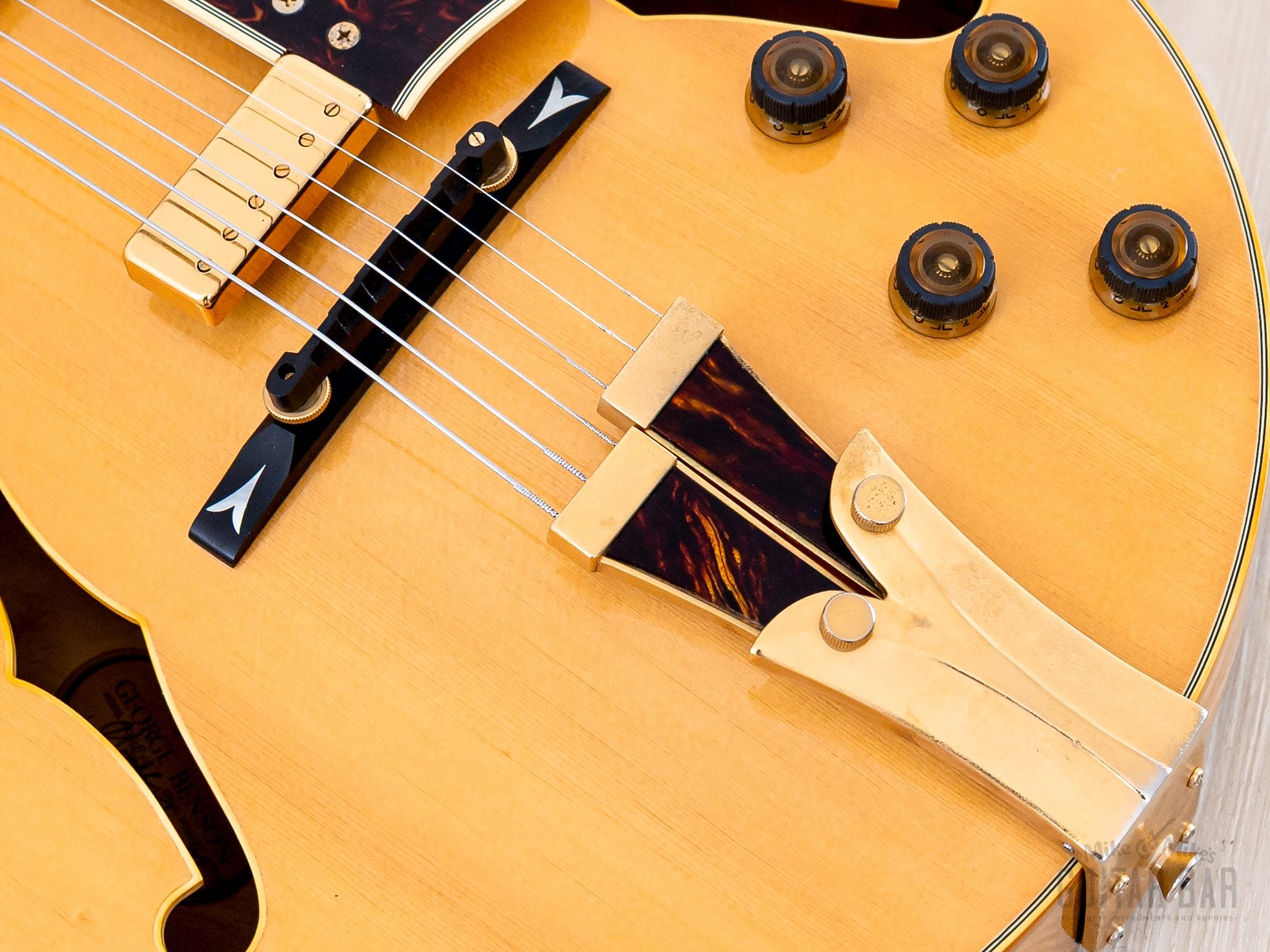 1980 Ibanez George Benson Signature GB10 Archtop Electric Guitar Natur