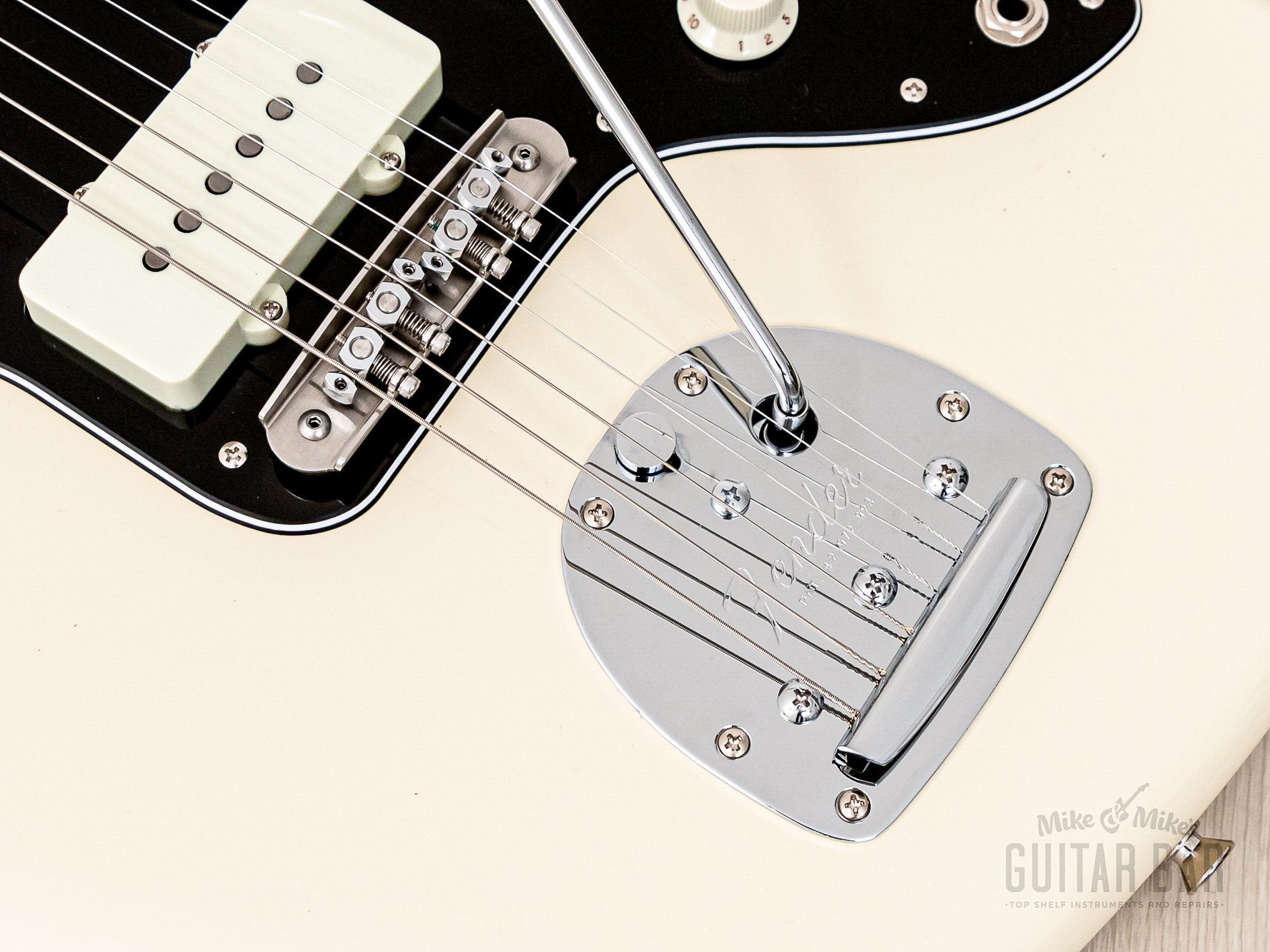 2020 Fender Hybrid 60s Jazzmaster Olympic White Near-Mint w/ Mastery Bridge & Case, Japan MIJ