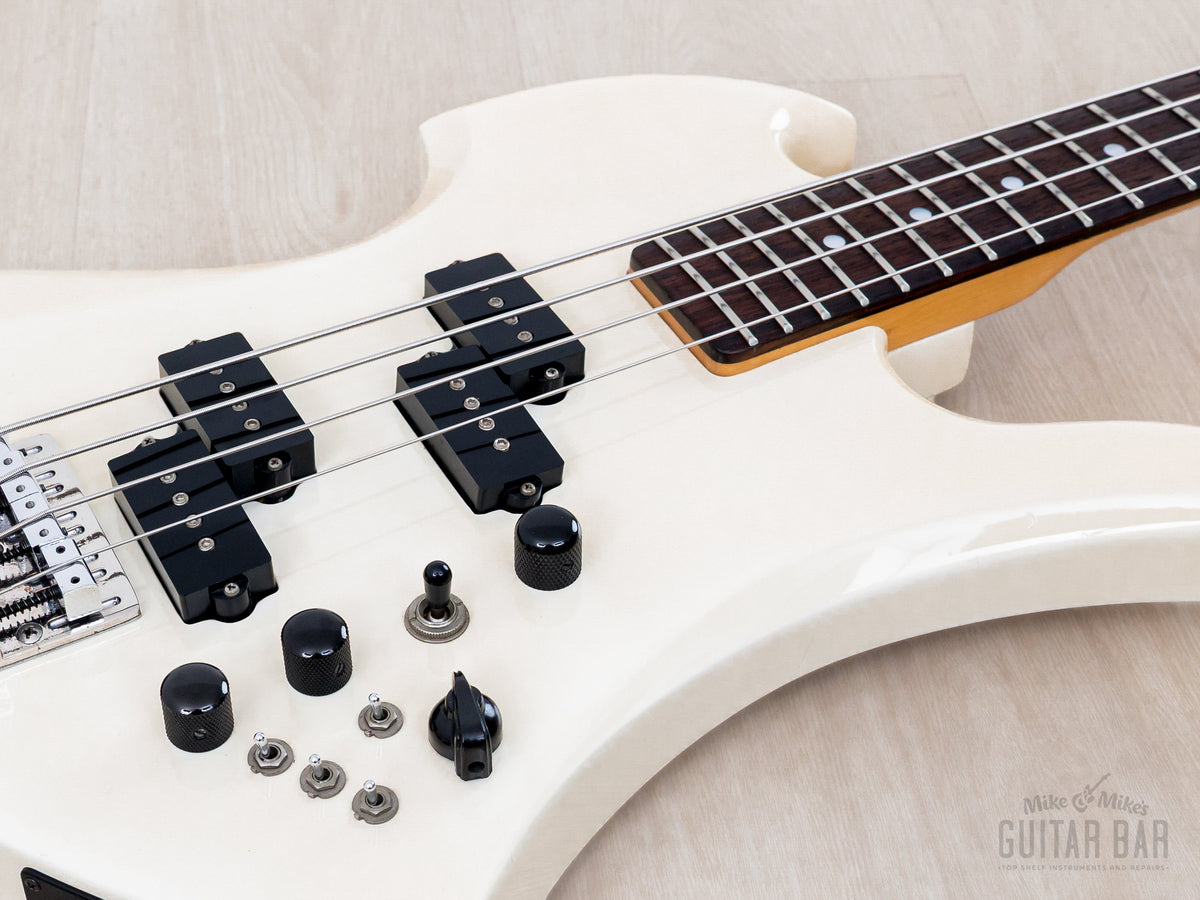 Body close-up with split-coil pickups and controls