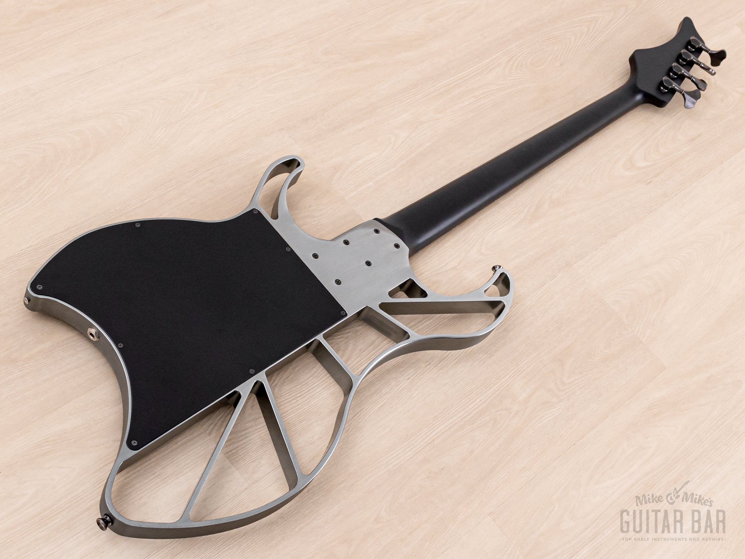 2021 EVO Bass B0101Z-4 Aluminum Body w/ Aguilar Pickups, OPB-3 Active Preamp, Flight Case & Tags