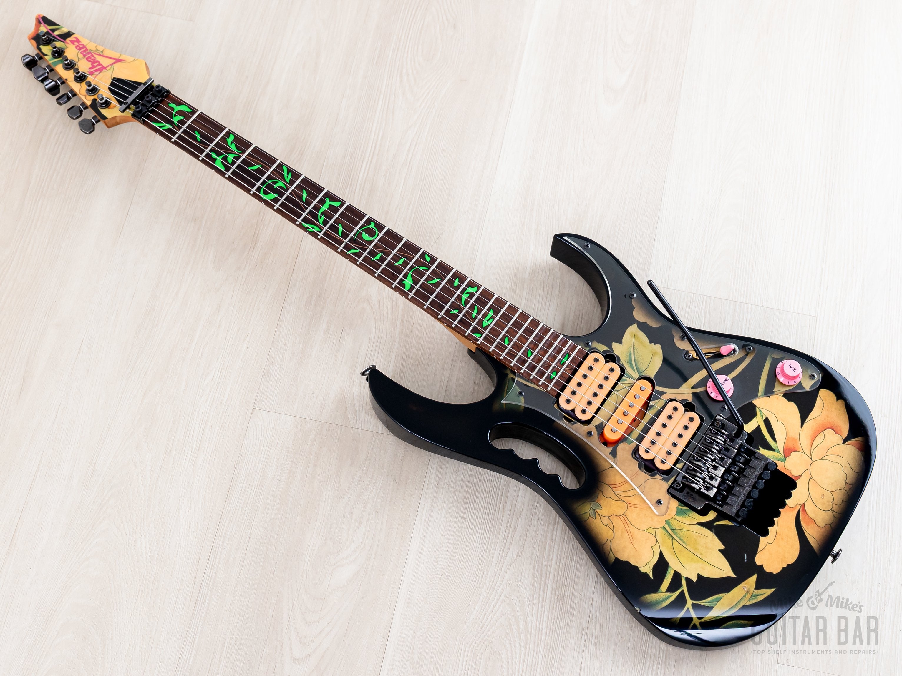 1997 Ibanez JEM77-FP Steve Vai Signature Vintage Guitar Black Floral P
