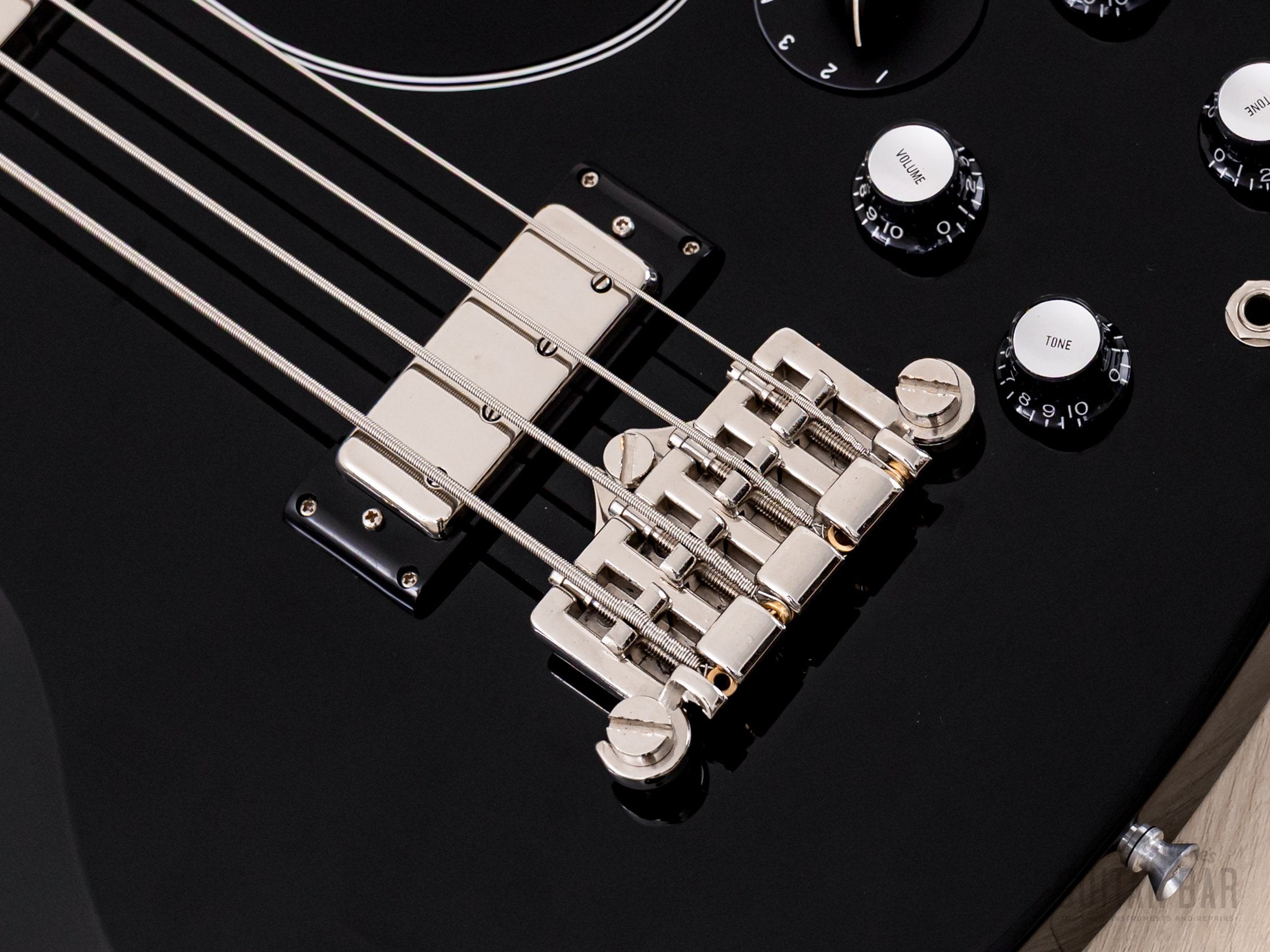 2002 Epiphone Elite EB-3 Short Scale Bass Ebony w/ Open Book Headstock, GIbson USA Pickups, Case & Hangtag, Japan
