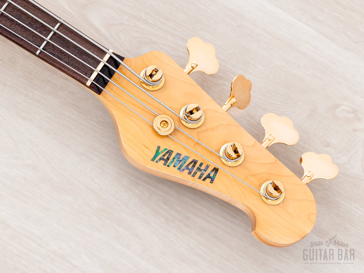 Yamaha headstock front with rosewood fretboard
