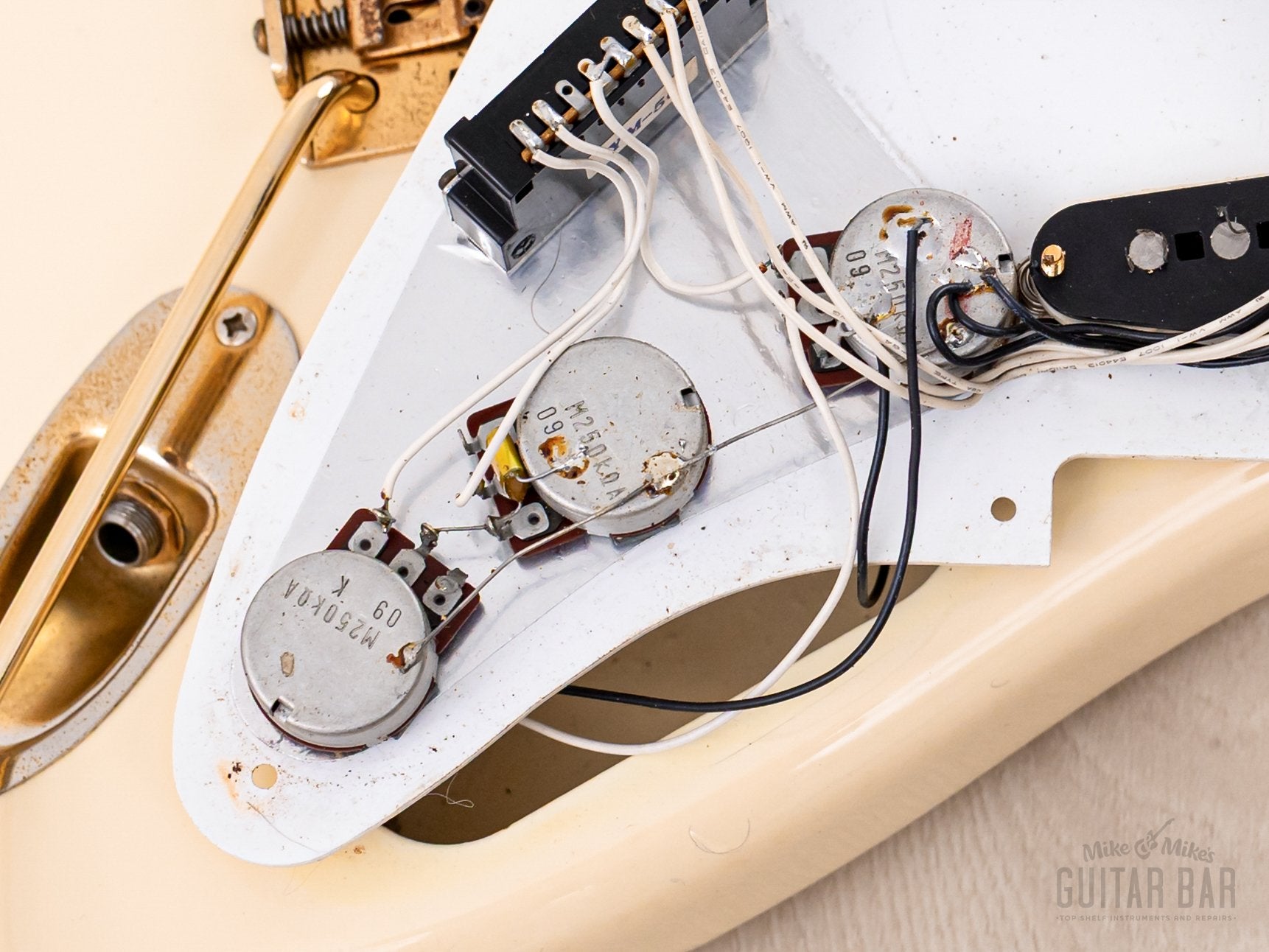 1990 Fender Stratocaster '57 Vintage Reissue ST57-65G Mary Kaye-Style w/ Gold Hardware, Japan MIJ Fujigen