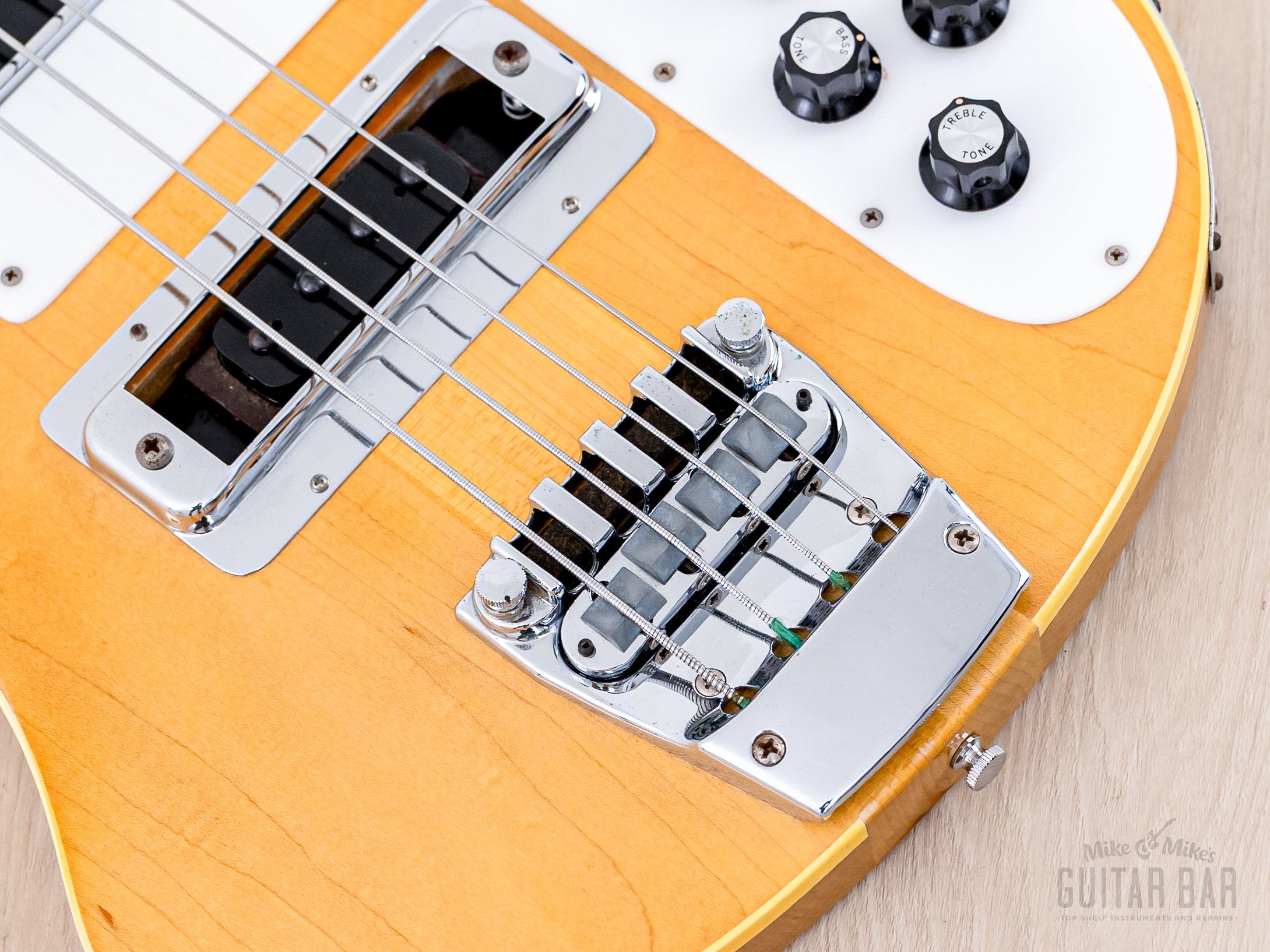 1982 Rickenbacker 4003 Vintage Neck Through Bass Mapleglo w/ Case