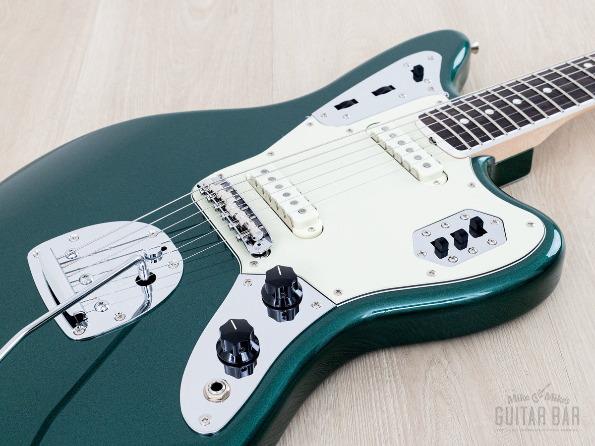 2026 Fender Traditional II 60s Jaguar Sherwood Green, body close-up, controls