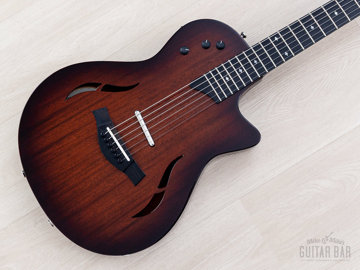 2019 Taylor T5z Classic Deluxe angled front view, shaded edgeburst mahogany top