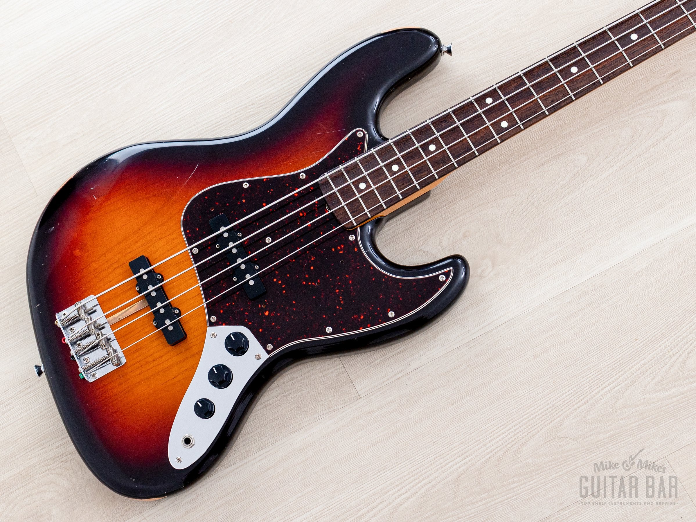 1989 Fender Jazz Bass '62 Vintage Reissue JB62-95 Sunburst Lacquer w/