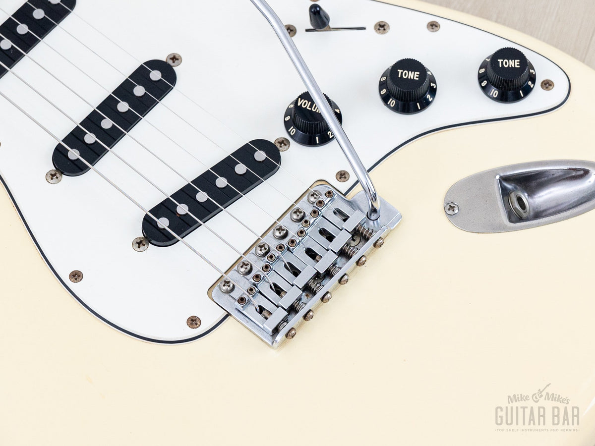1985 Fender ST72-55 Stratocaster Olympic White, bridge close-up