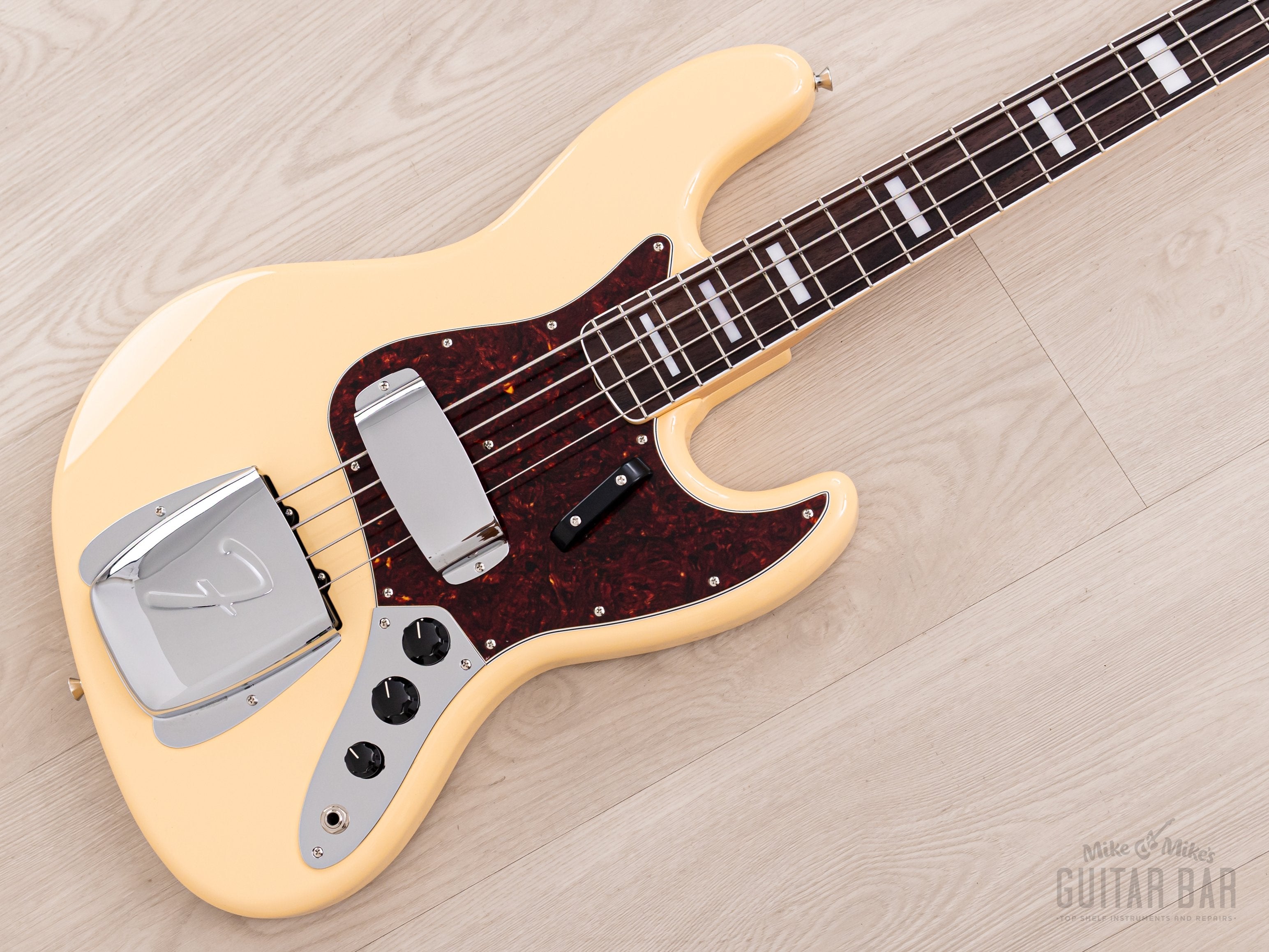 2024 Fender Traditional II Late 60s Jazz Bass FSR Vintage White w/ Blocks & Binding, Japan MIJ