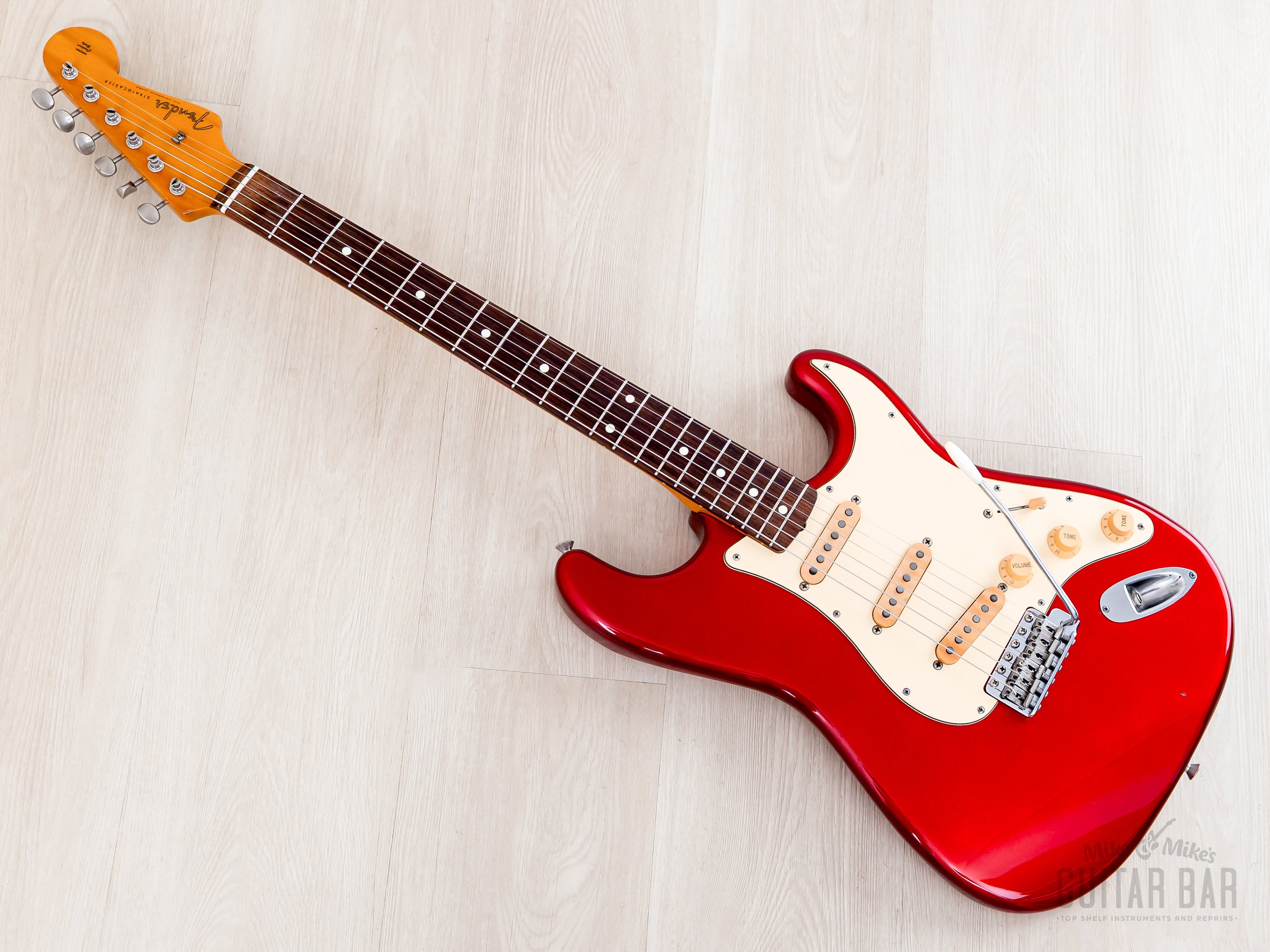 1992 Fender Stratocaster '62 Vintage Reissue ST62-53 Candy Apple Red 1