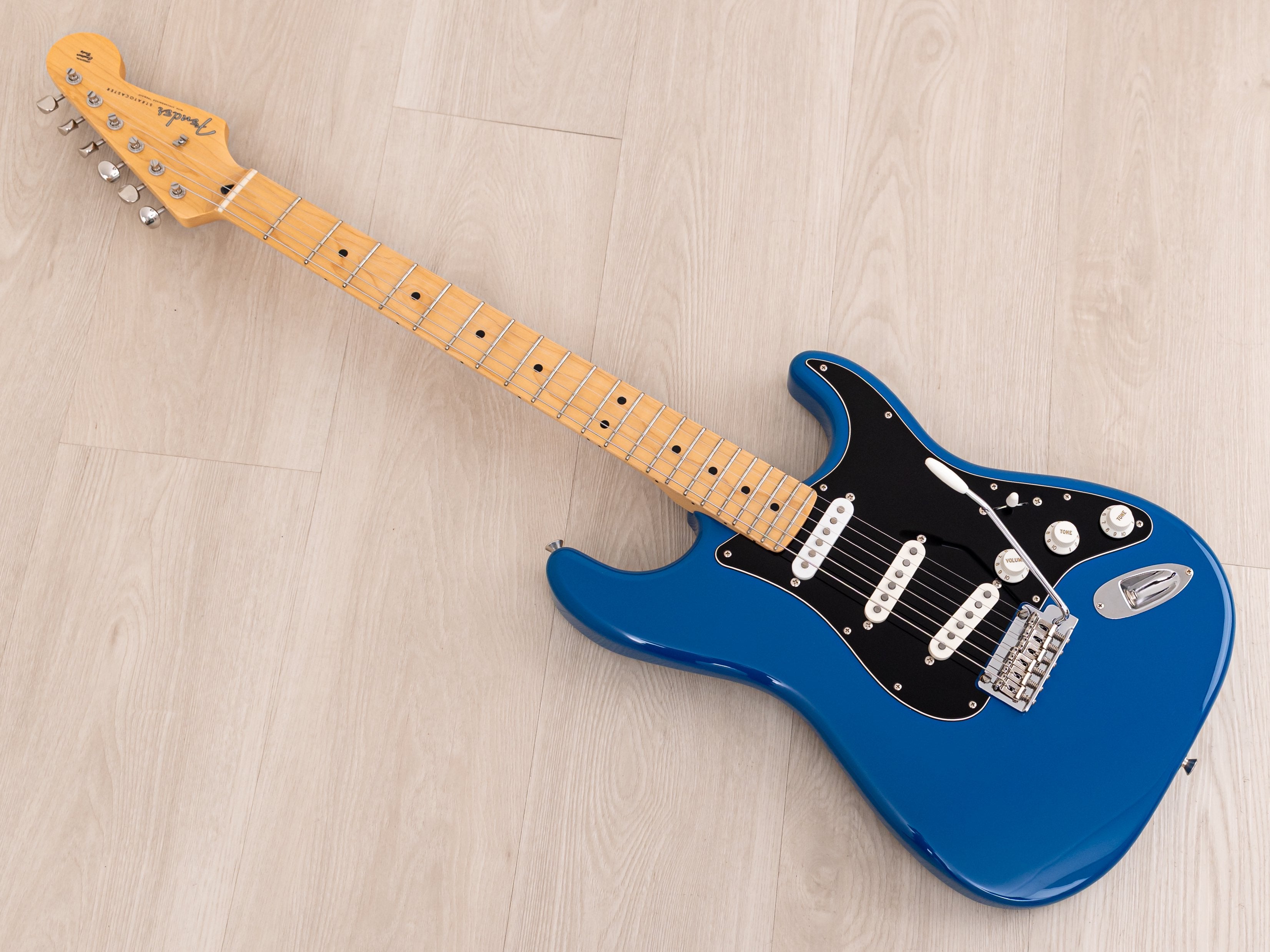 2022 Fender Hybrid II Stratocaster Forest Blue, Japan MIJ