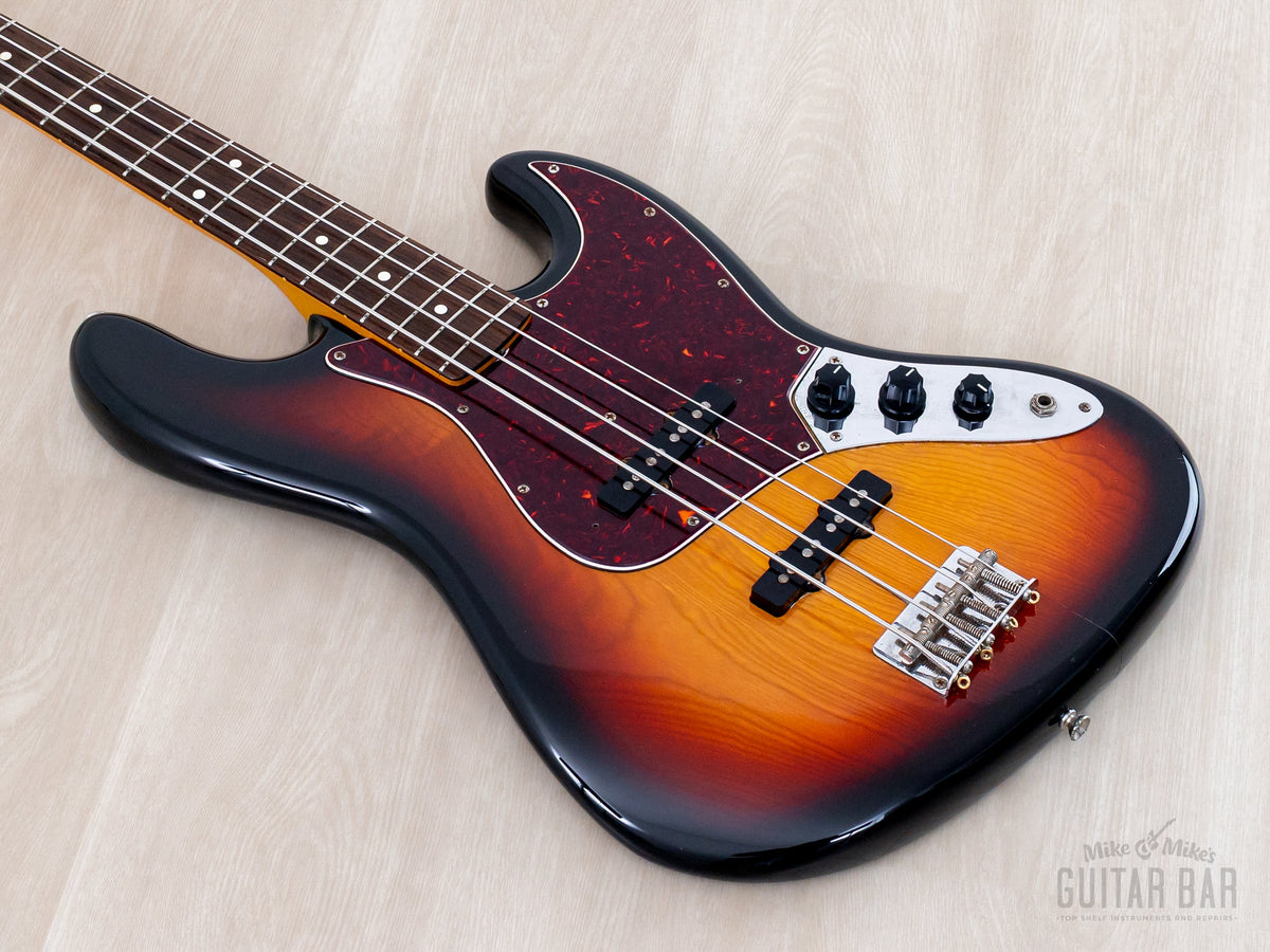 Fender JV Jazz Bass body, angled