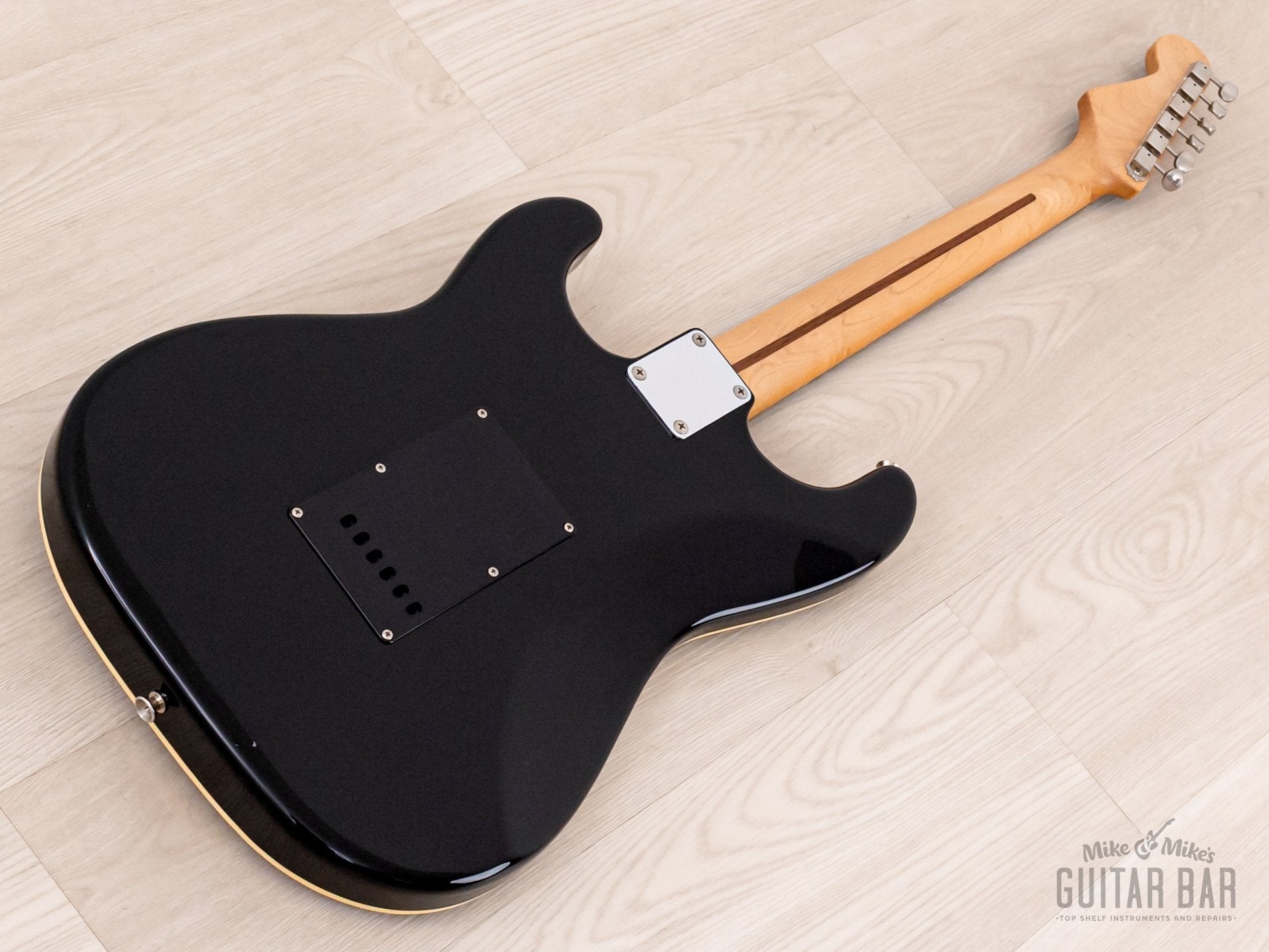 2004 Fender Aerodyne Stratocaster AST-65 Electric Guitar Black, Japan