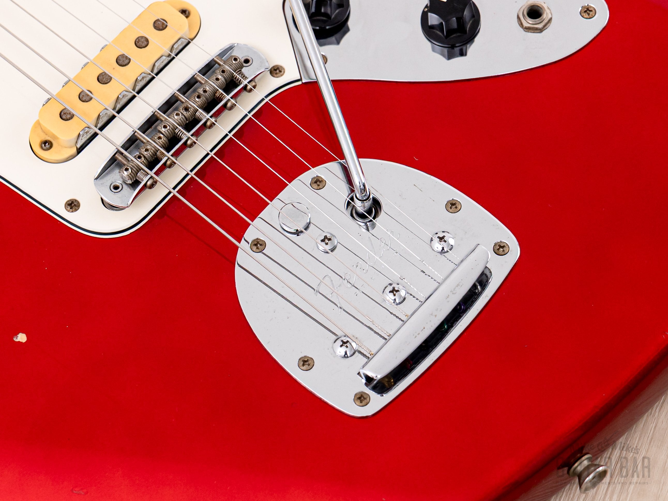1999 Fender Jaguar '62 Vintage Reissue JG66-85 Candy Apple Red + Headstock, Japan CIJ