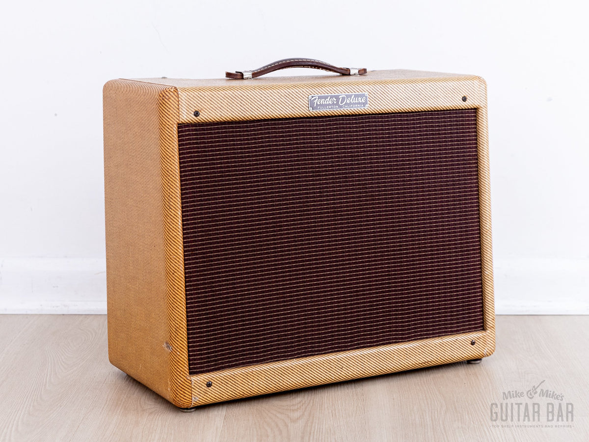 Fender Deluxe 5E3 tweed front, angled