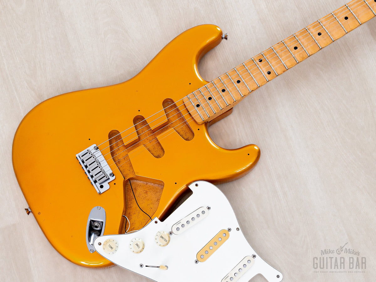 1991 Fender Order Made Yngwie Malmsteen Strat Gold, body with pickguard lifted