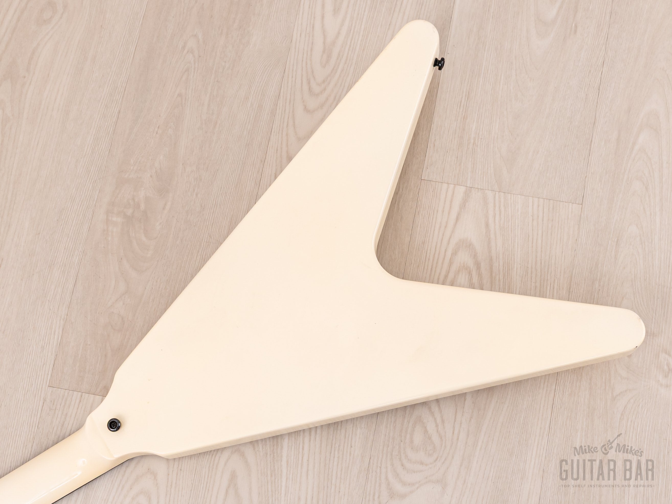 1997 Gibson Flying V '67 Vintage Reissue Alpine White w/ Ebony Fretboard, Active EMG Pickups, Case