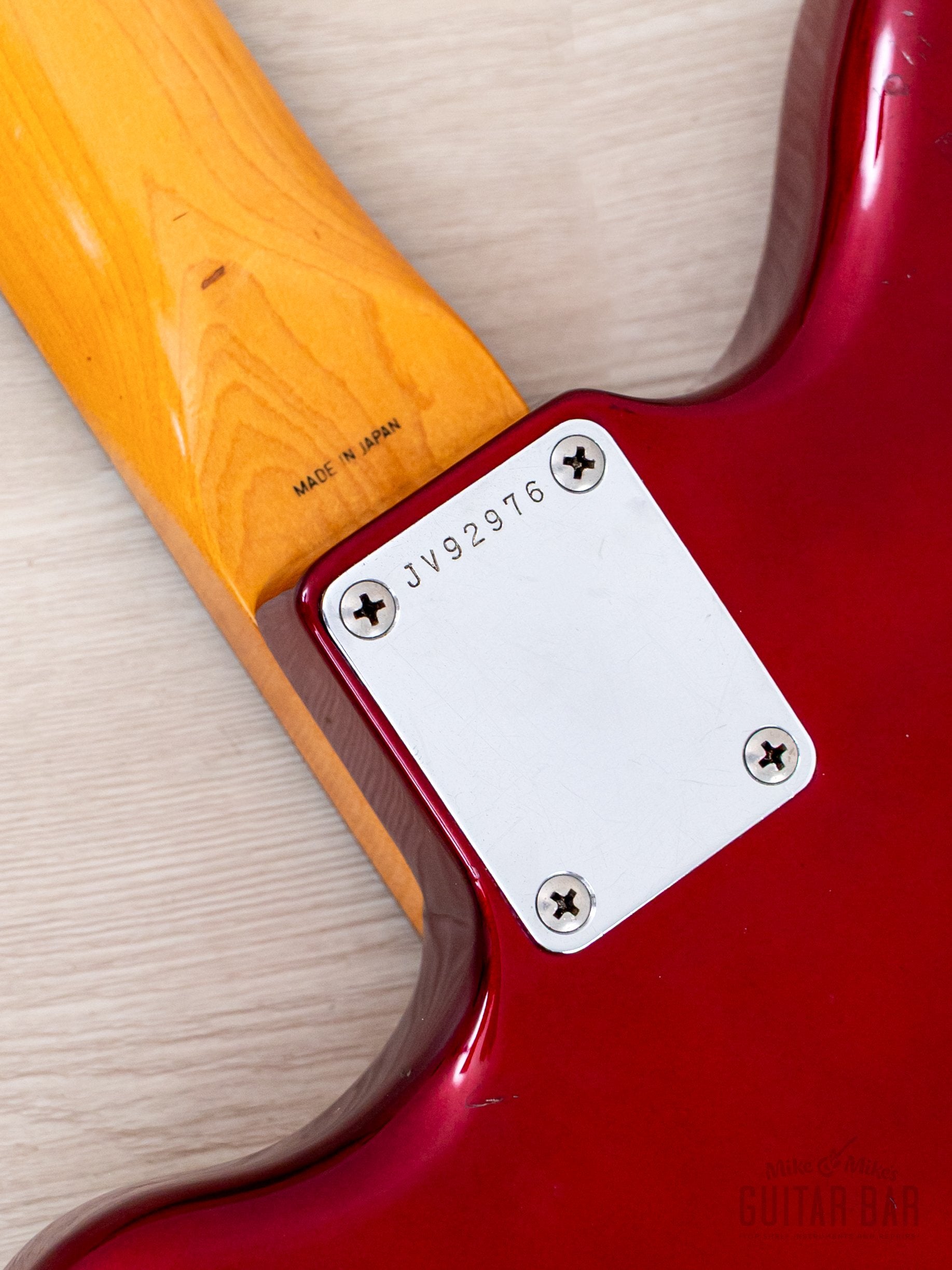 1983 Fender JV Jazzmaster '62 Vintage Reissue JM66-70 Candy Apple Red,