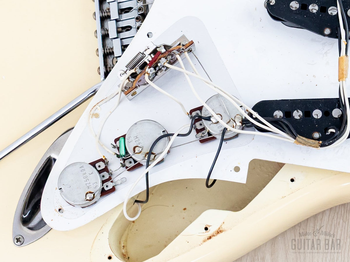 1985 Fender ST72-55 Stratocaster Olympic White, wiring and pots