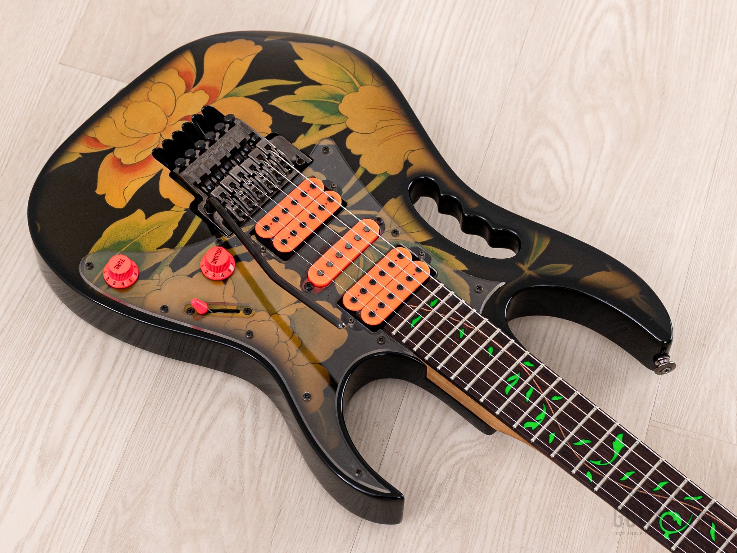 1991 Ibanez JEM77-FP Steve Vai Signature Vintage Guitar Black Floral Pattern, Near-Mint