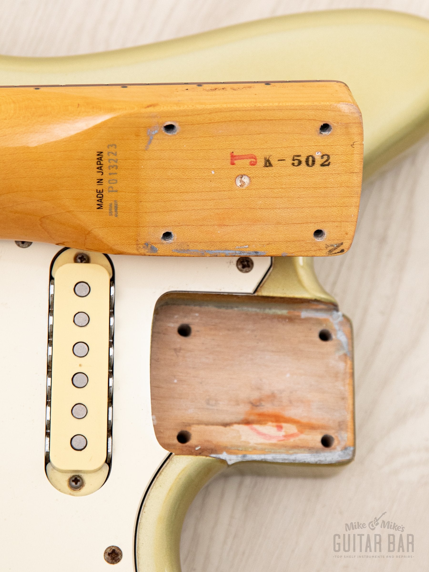 1993 Fender Order Made Jaguar '62 Vintage Reissue JG66 Shoreline Gold + Headstock w/ Case, Japan MIJ Fujigen