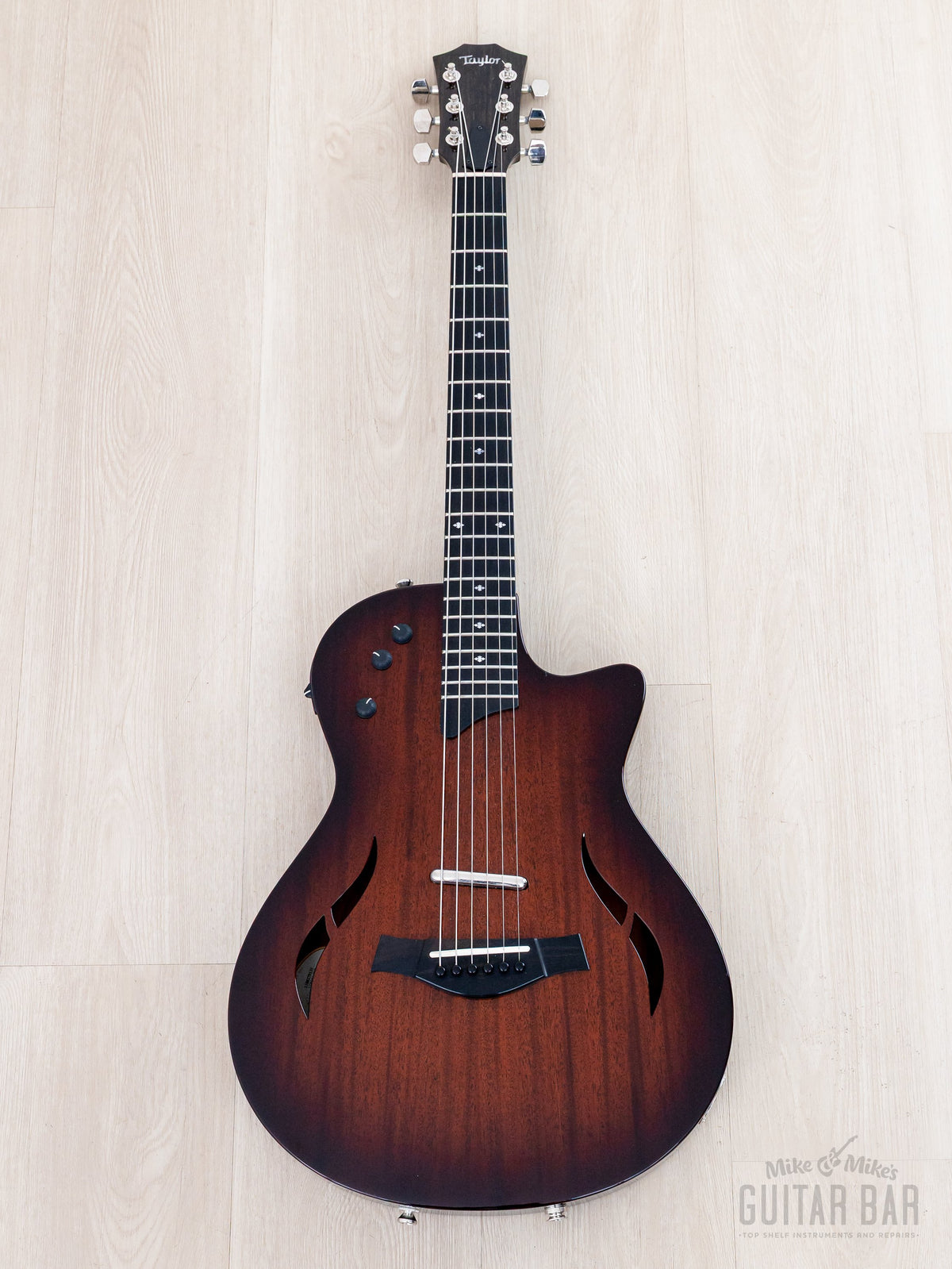 2019 Taylor T5z Classic Deluxe full front view