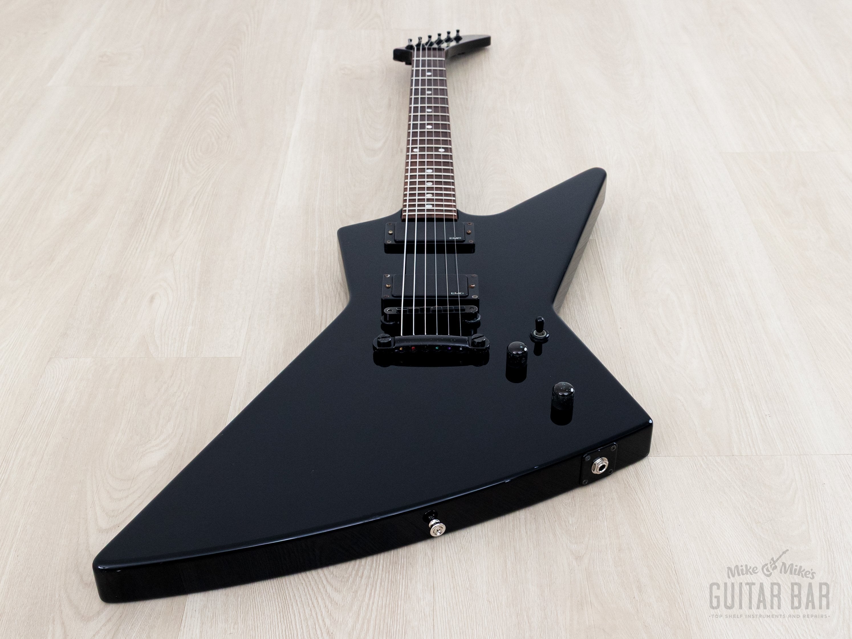 ギター ESP SNAPPAR-AS BLK 1998 ESP Custom EXP Explorer Black w/ EMG 81 w/ Case