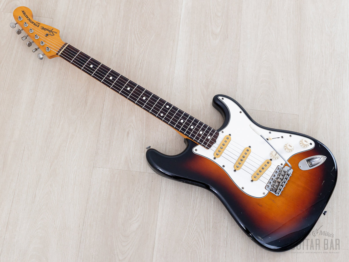 Neck and body angled view