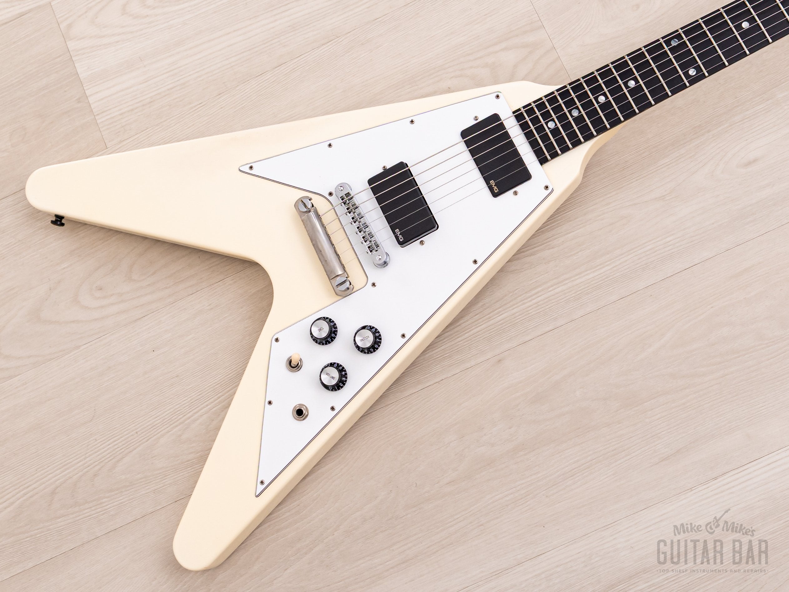 1997 Gibson Flying V '67 Vintage Reissue Alpine White w/ Ebony Fretboard, Active EMG Pickups, Case