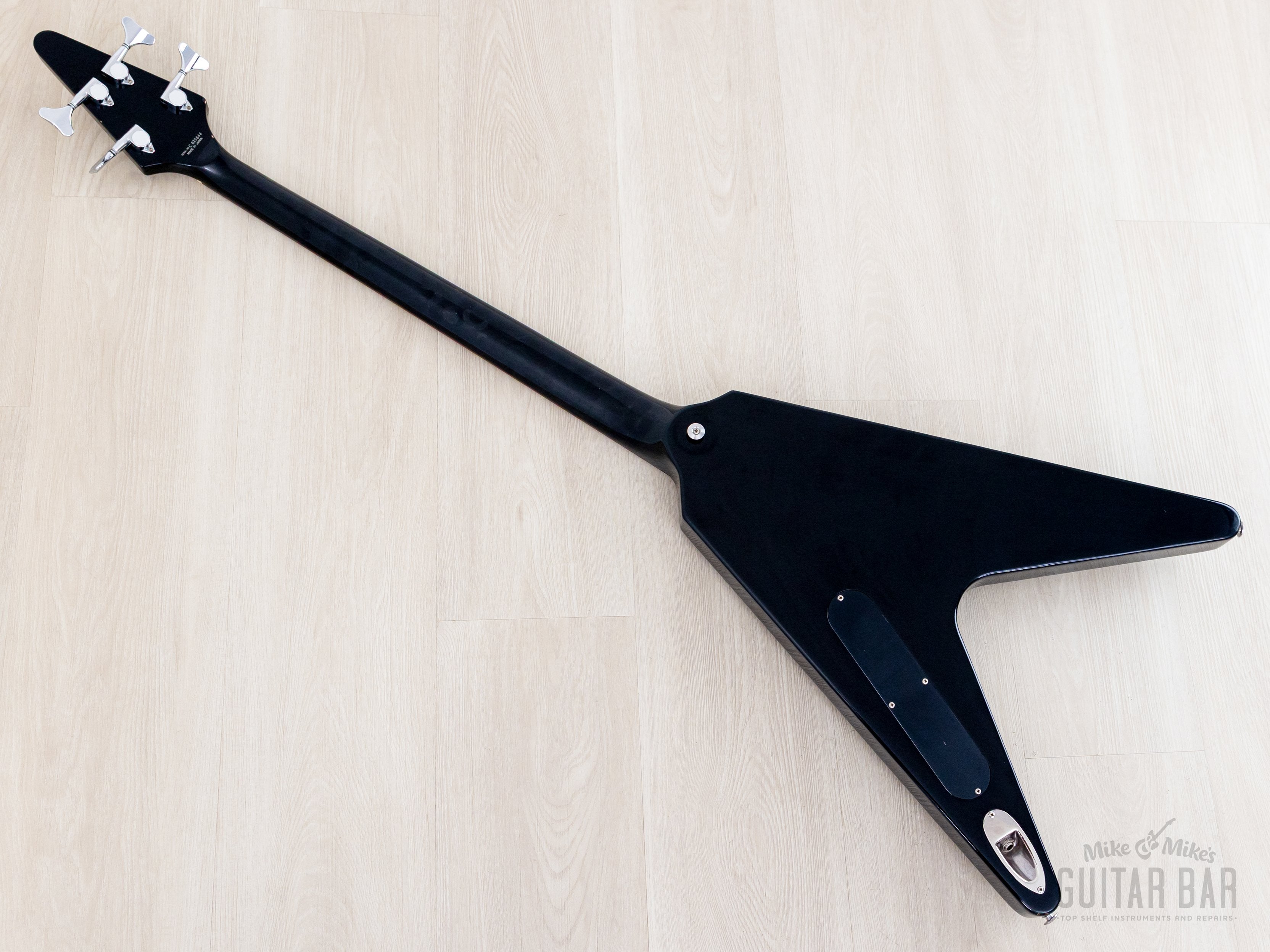 GRECO GVB-90 エレキベース　フライングV 2002 Greco GVB-90 Flying V Bass Neck Through Real Black w/ Mini Humbuc