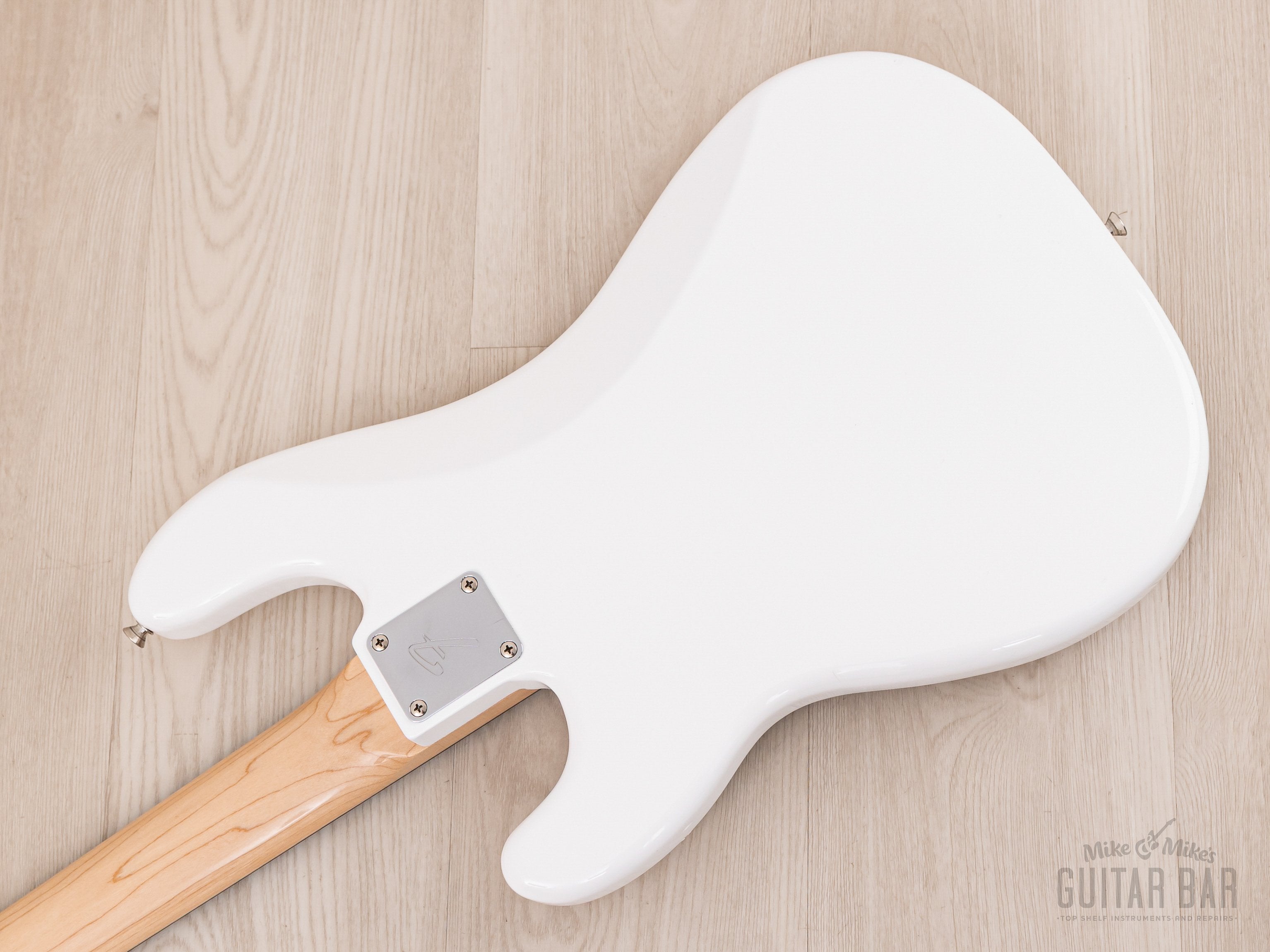 2023 Fender Traditional II 70s Precision Bass Arctic White, Japan MIJ