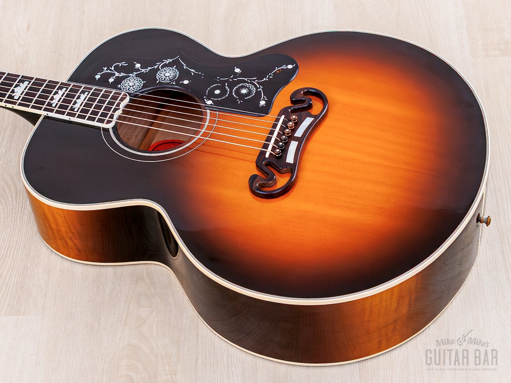 1995 Gibson J-200 Jumbo Guitar Vintage Sunburst, Figured Maple w/ Case