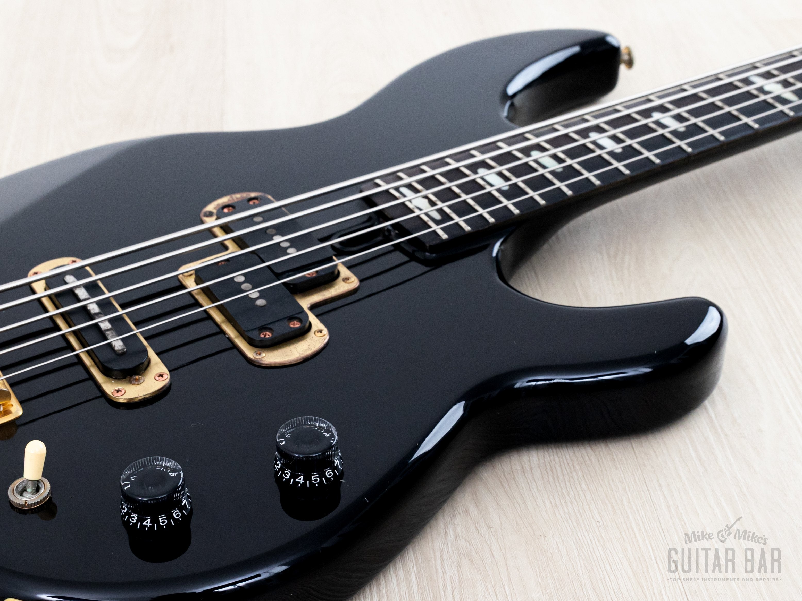 1985 Yamaha Broad Bass BB5000 5-String Vintage Neck Through PJ Bass Bl