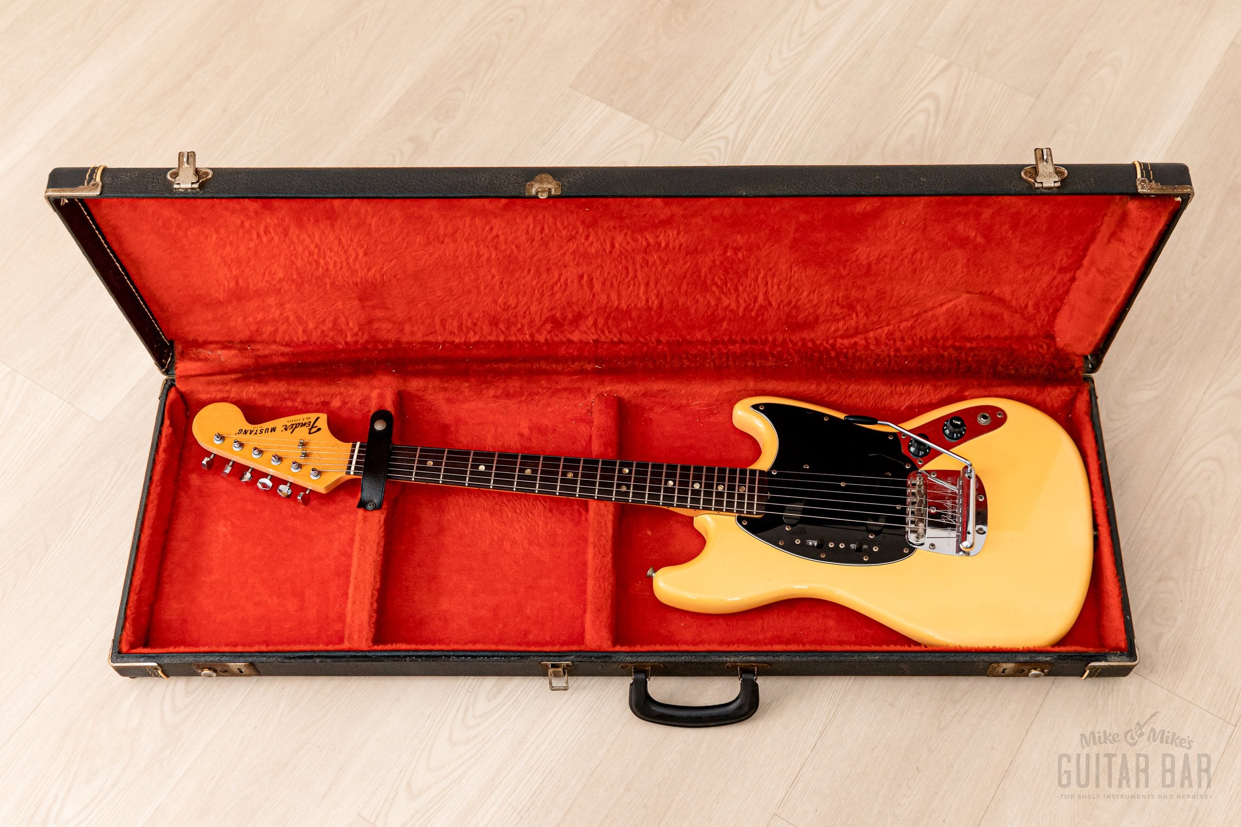 1978 Fender Mustang Vintage Electric Guitar Olympic White 100% Original w/ Case