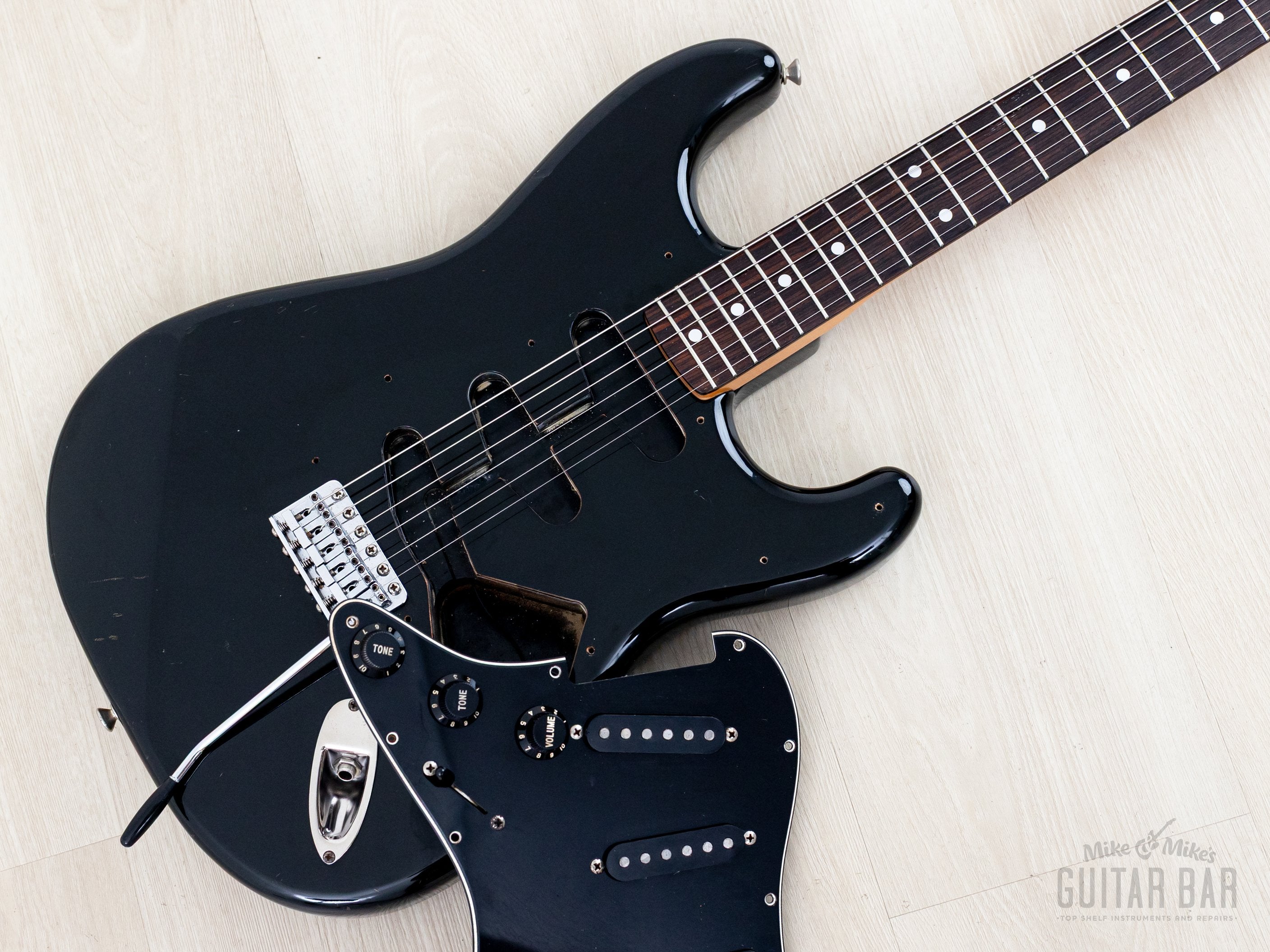 1984 Fender Stratocaster '72 Vintage Reissue ST72-55 Black A-Serial, J