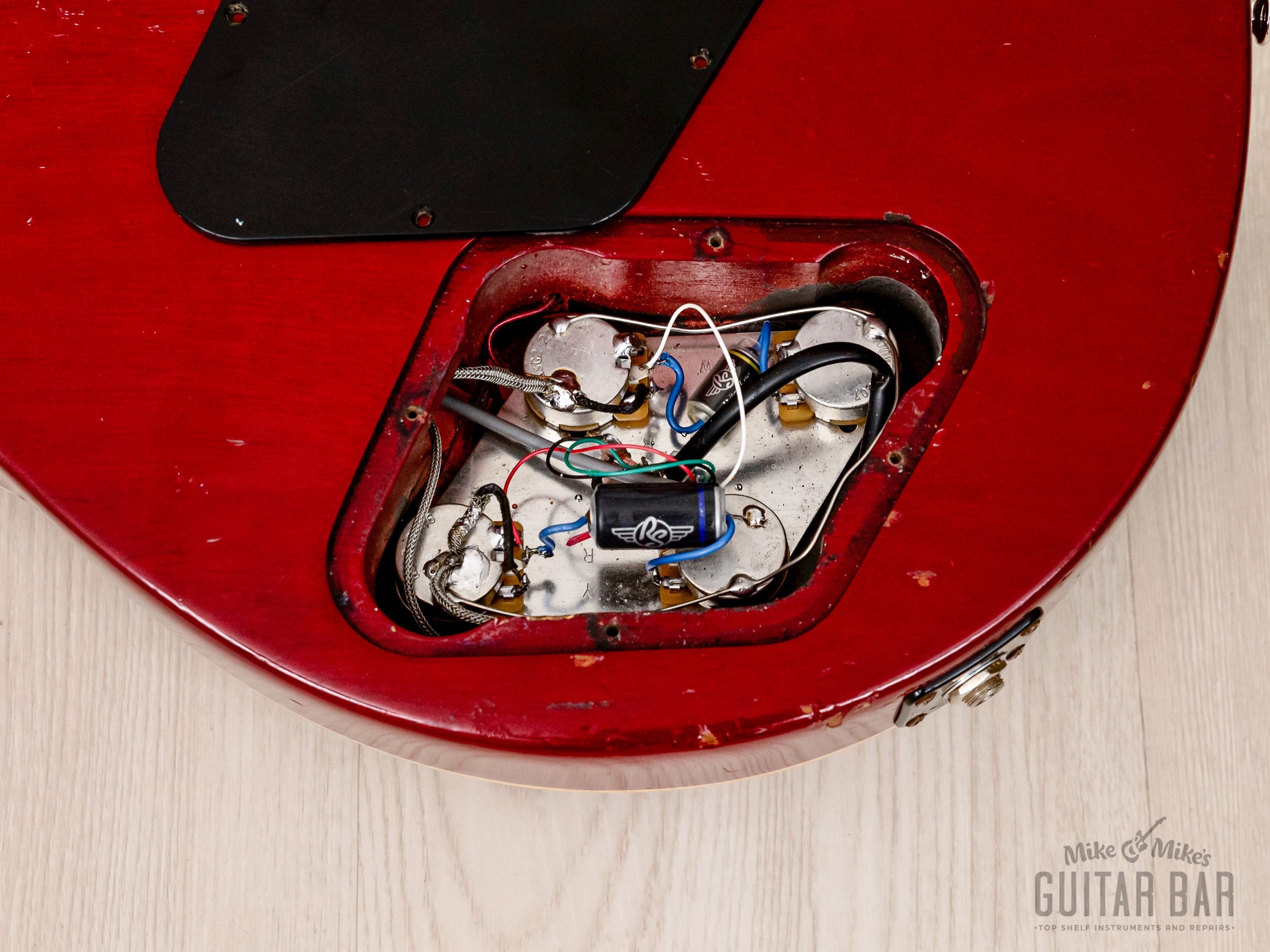 2002 Gibson Les Paul Classic Cherry w/ 496R & 500T Humbuckers, Case