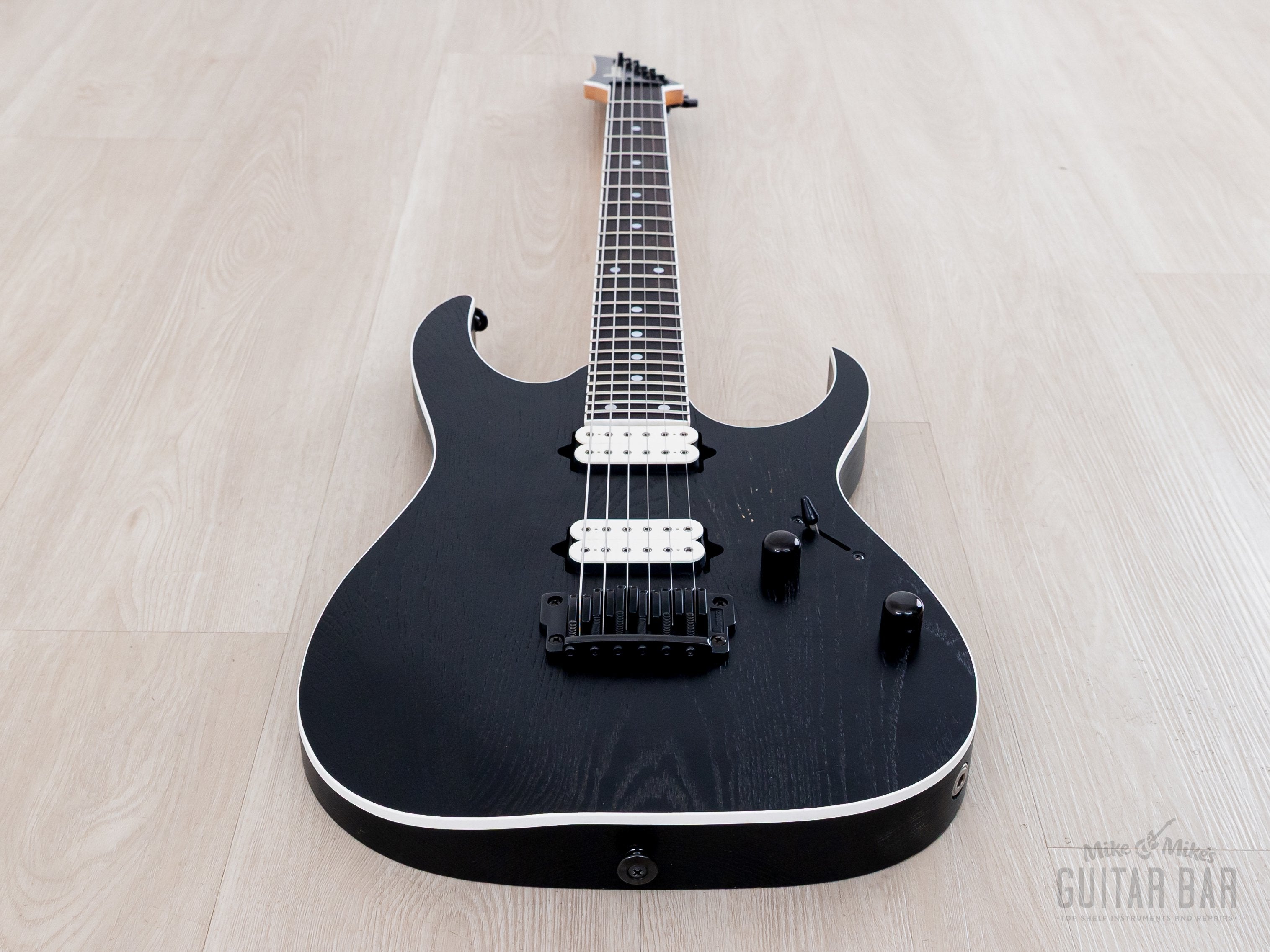 2017 Ibanez Prestige RGR652AHBF-WK Weathered Black w/ Case