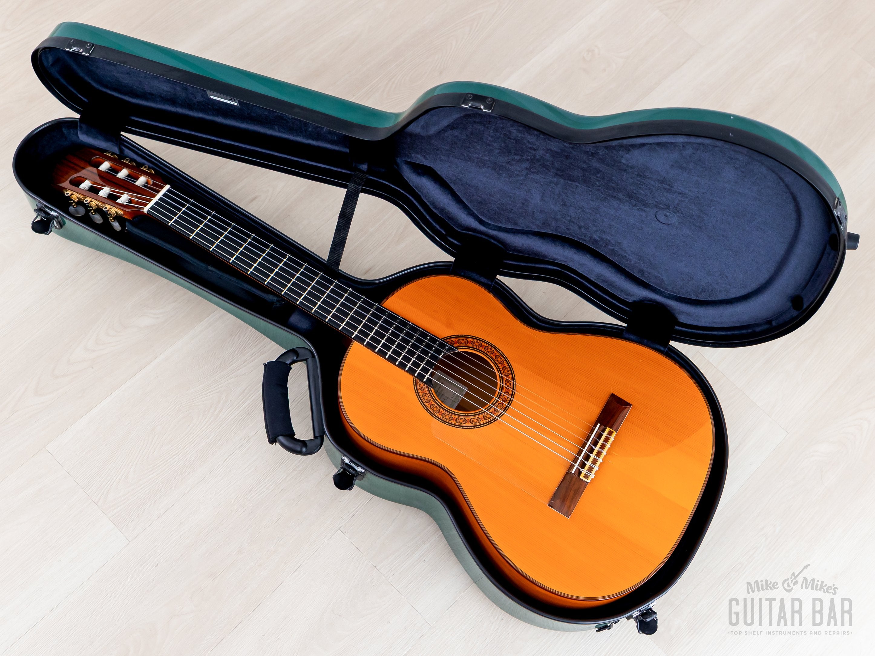 2006 Conde Hermanos Felipe V No. 2 Model A28 Flamenco Guitar, German S