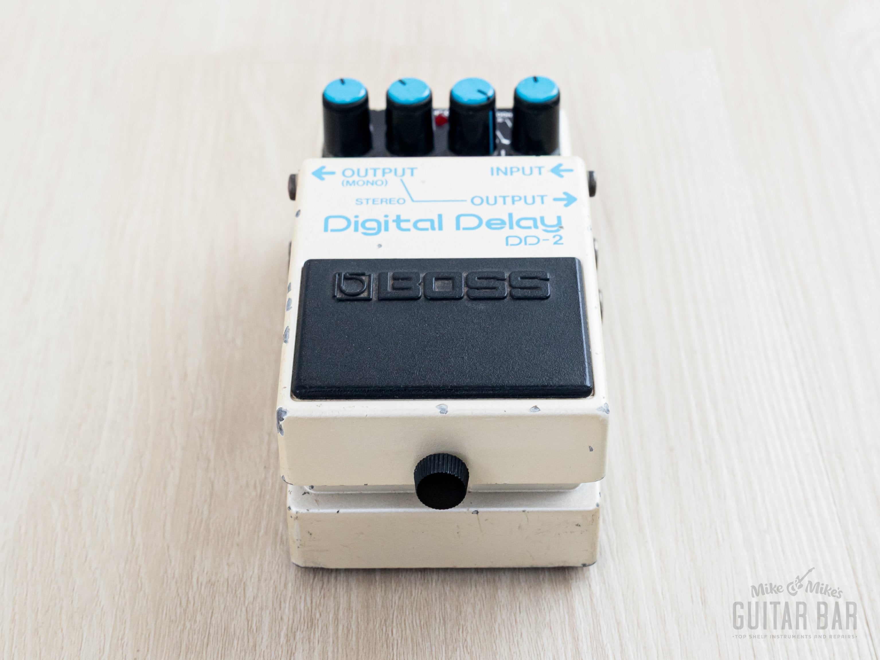 1985 Boss DD-2 Digital Delay Vintage Guitar Effects Pedal Long Chip, B