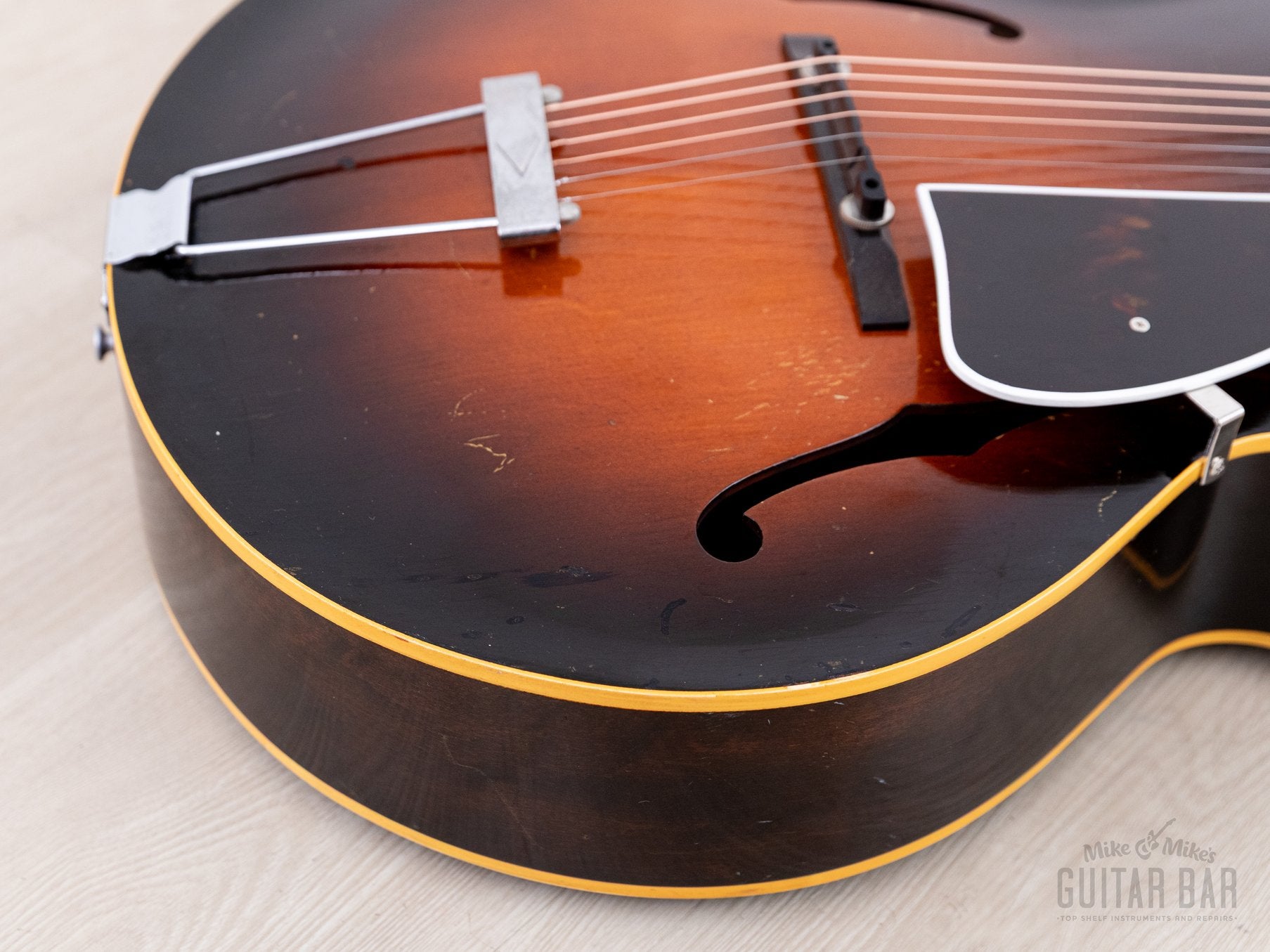 1951 Gibson L-50 Vintage Carved Top Archtop Acoustic Guitar Sunburst w
