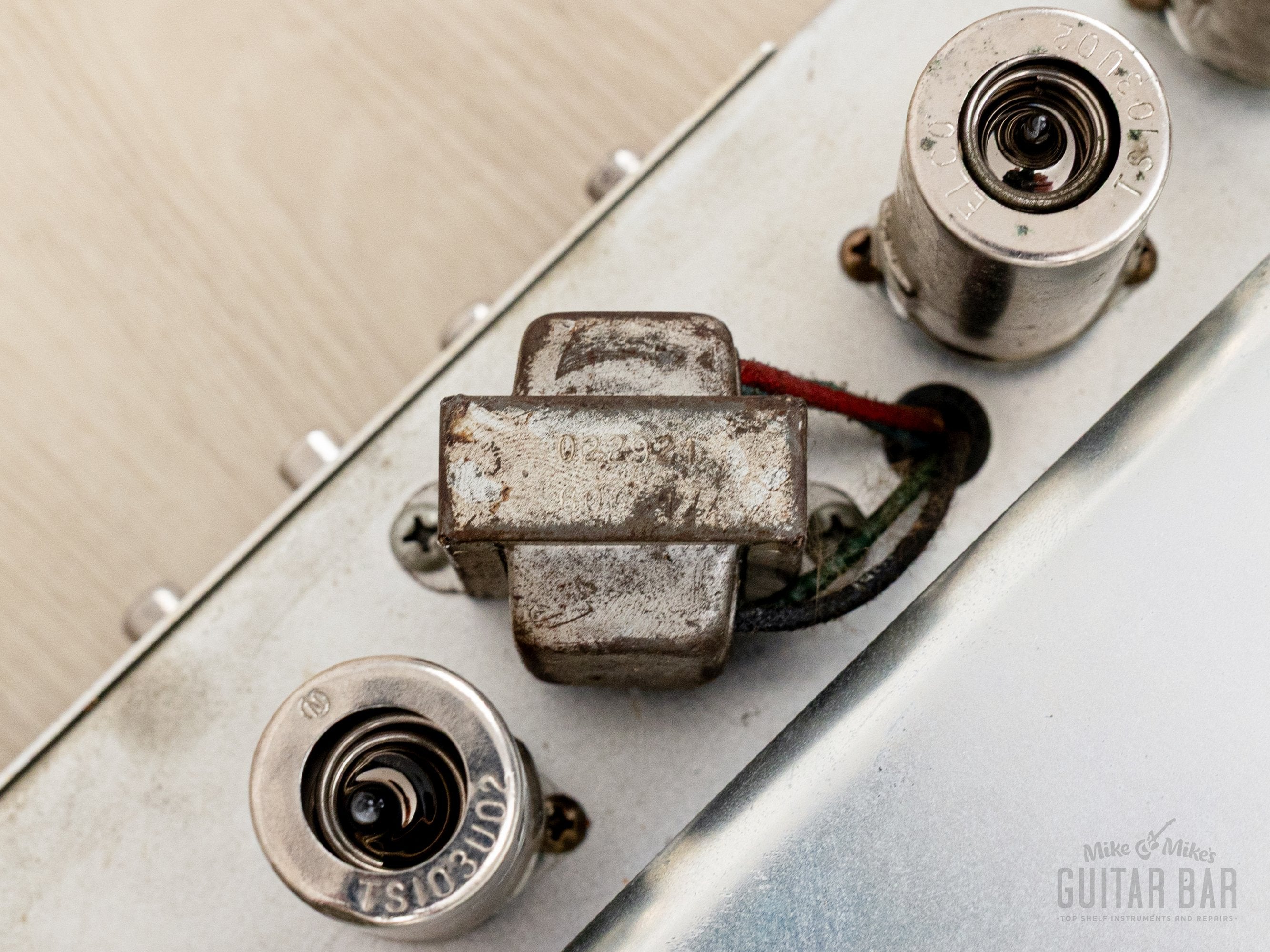 medium_b586274e-6cdc-4077-a647