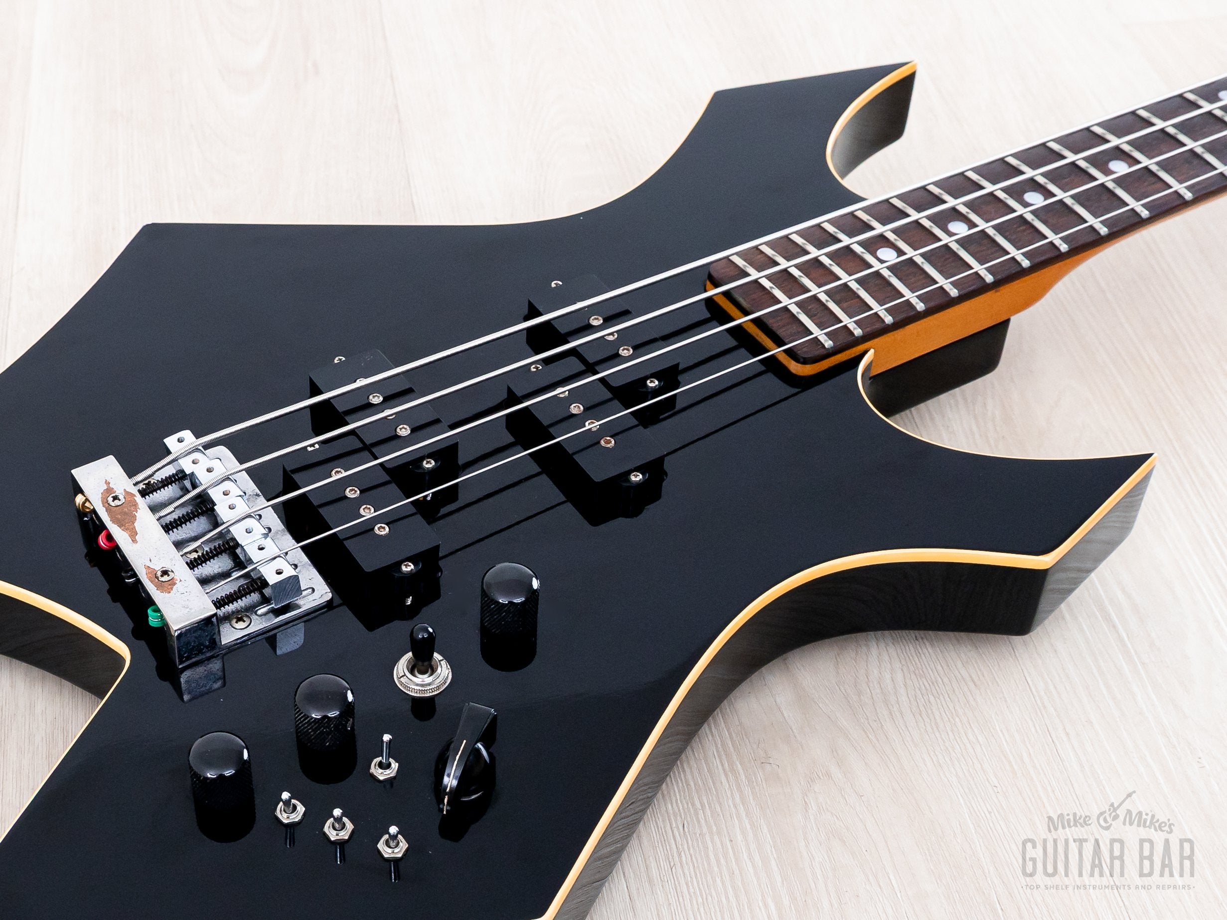 1987 B.C. Rich NJ Series Warlock Bass Black w/ Active Electronics, Jap