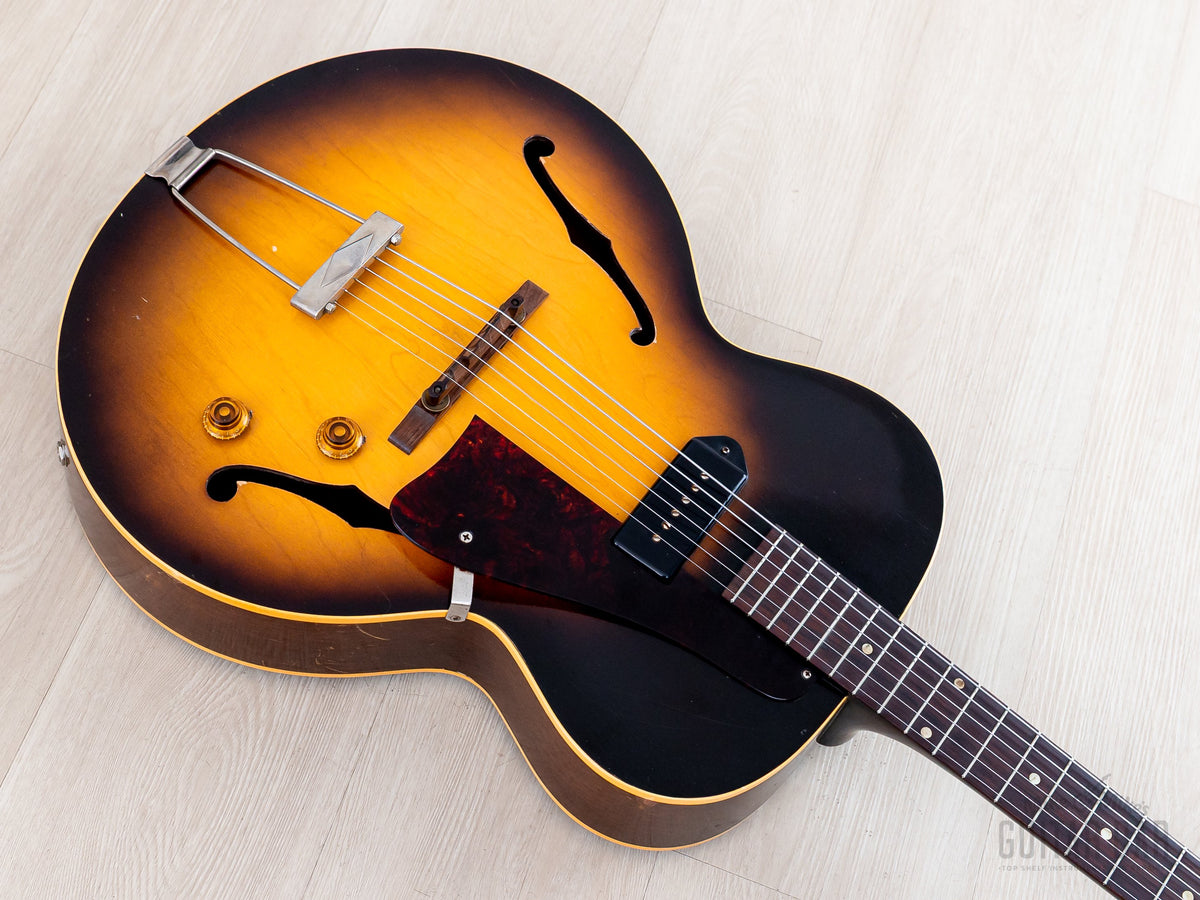 1956 Gibson ES-125 Sunburst - body front angle