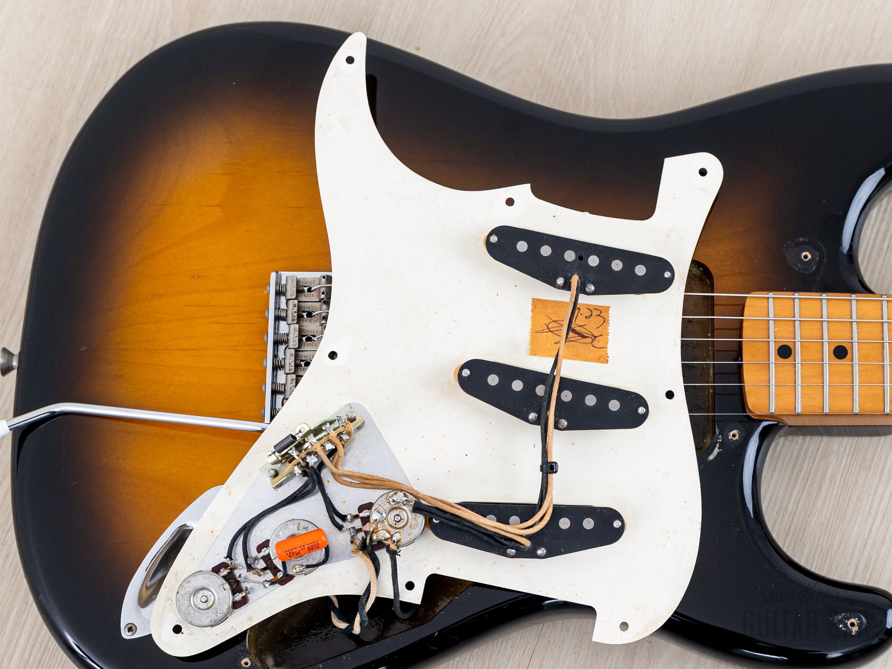 1989 Fender ExTrad Stratocaster '57 Vintage Reissue ST57-140 Sunburst