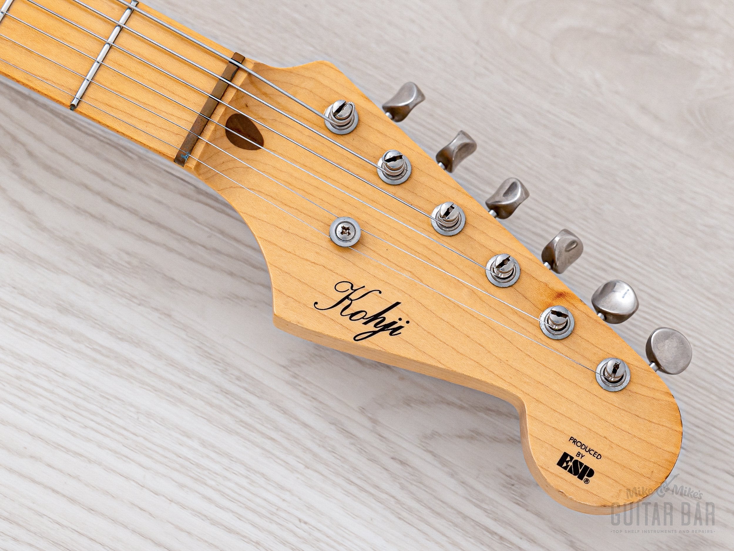 ESP customストラトタイプ ESP Custom Shop “Kohji” Superstrat Striped EVH-Style Eruption w/ DiMar