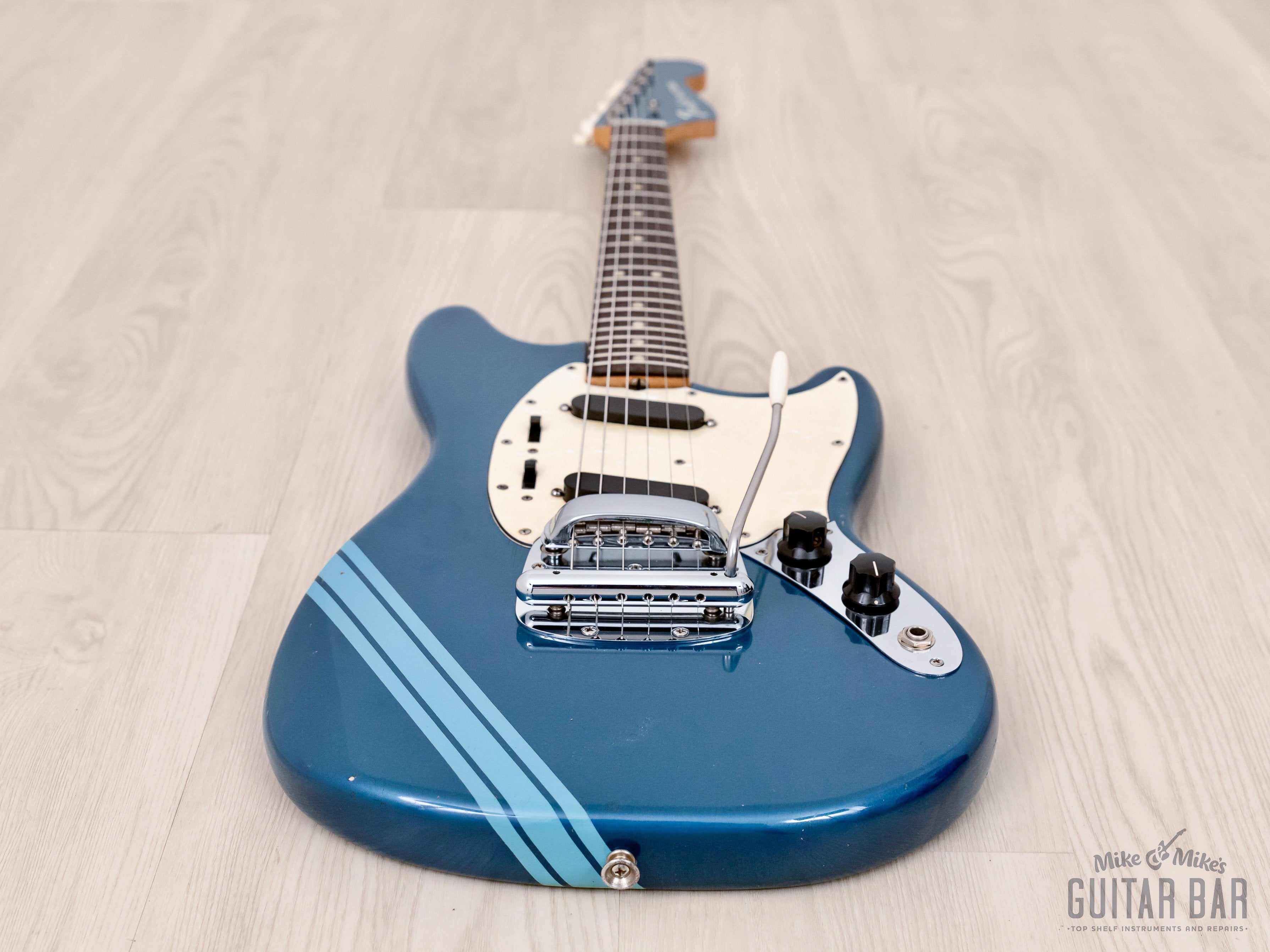 1970 Fender Competition Mustang Competition Burgundy + Headstock, Shor