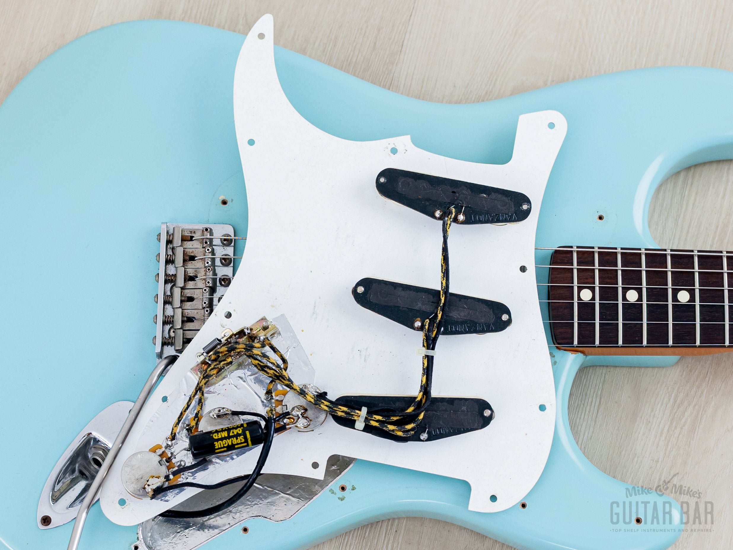 1998 Fender American Vintage '62 Stratocaster Satin Sonic Blue w/ Van