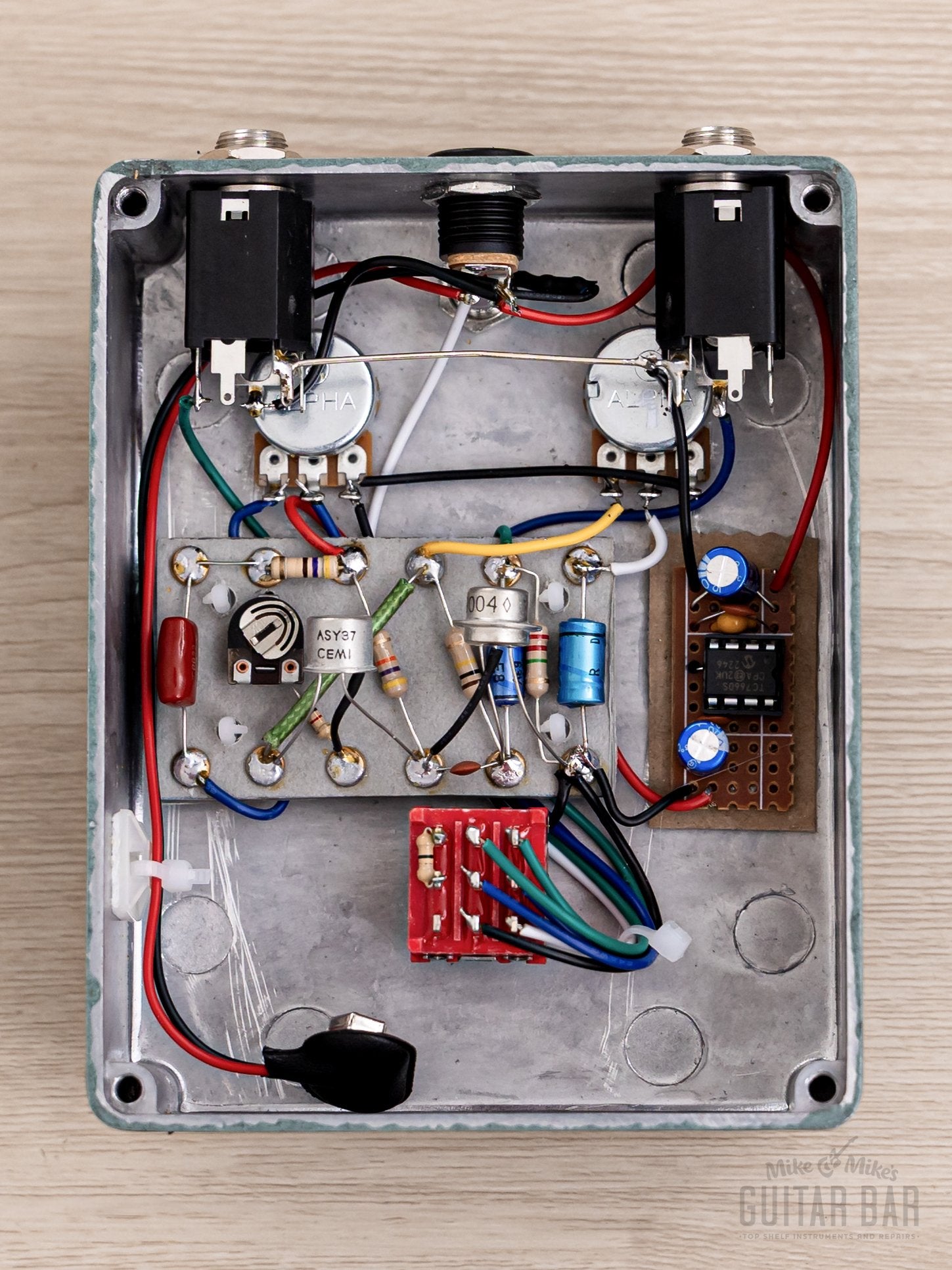 2023 Square Wave BD Mk 1.5 Tone Bender-Style Fuzz Guitar Effects Pedal