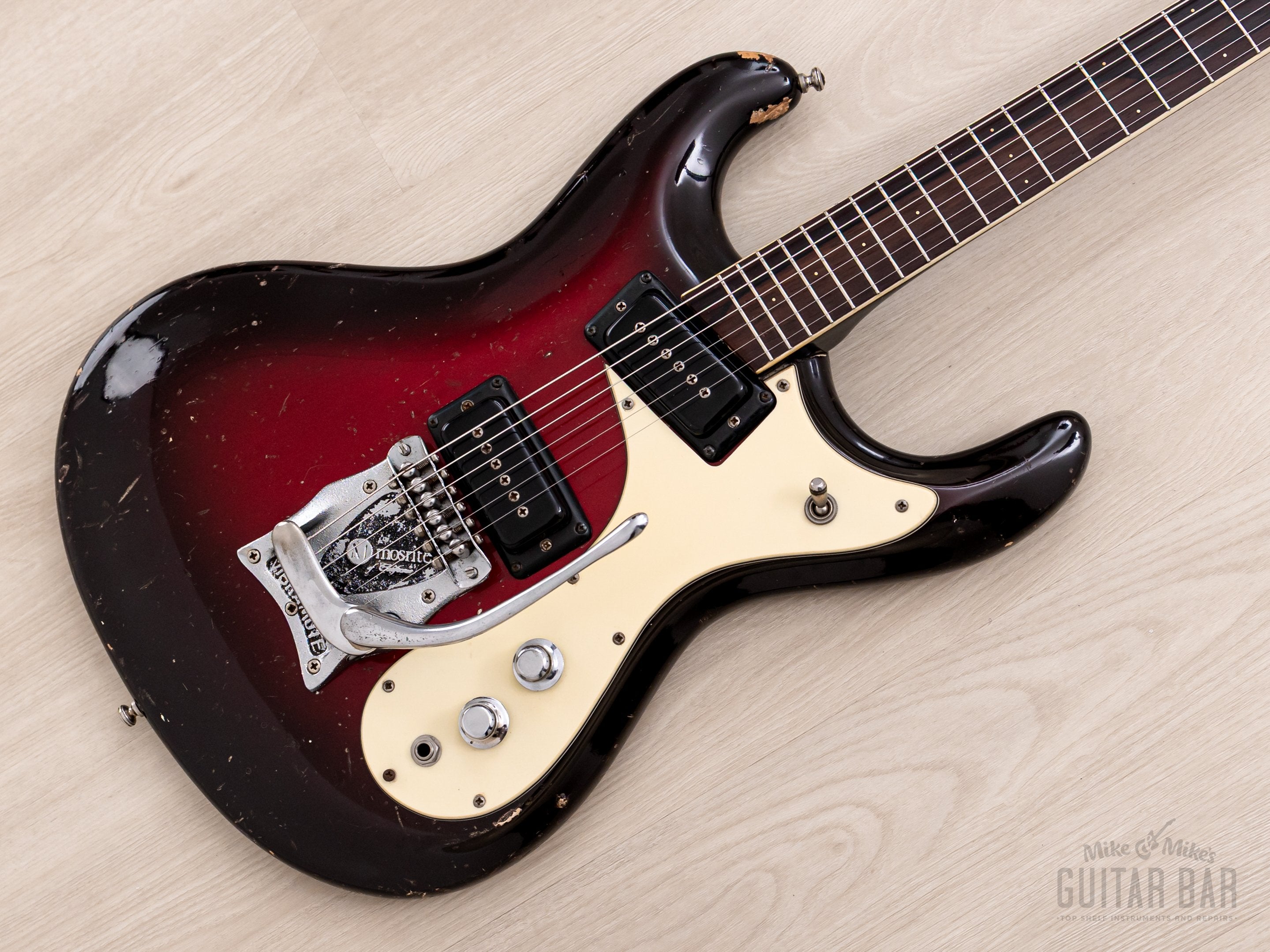 ギター Mosrite Mini Guitar  The Ventures Model Johnny Ramone Signature 1965 Mosrite Ventures II Mini Guitar